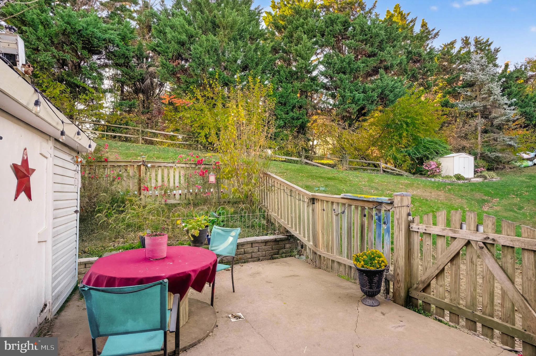 FRIENDLY ACRES - Residential