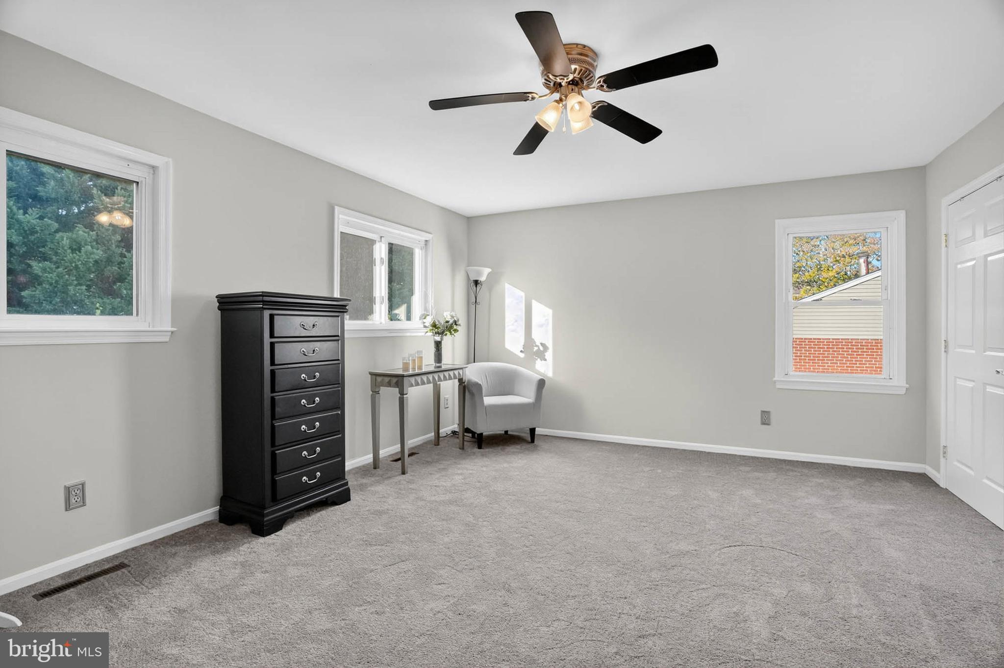 FRIENDLY ACRES - Residential