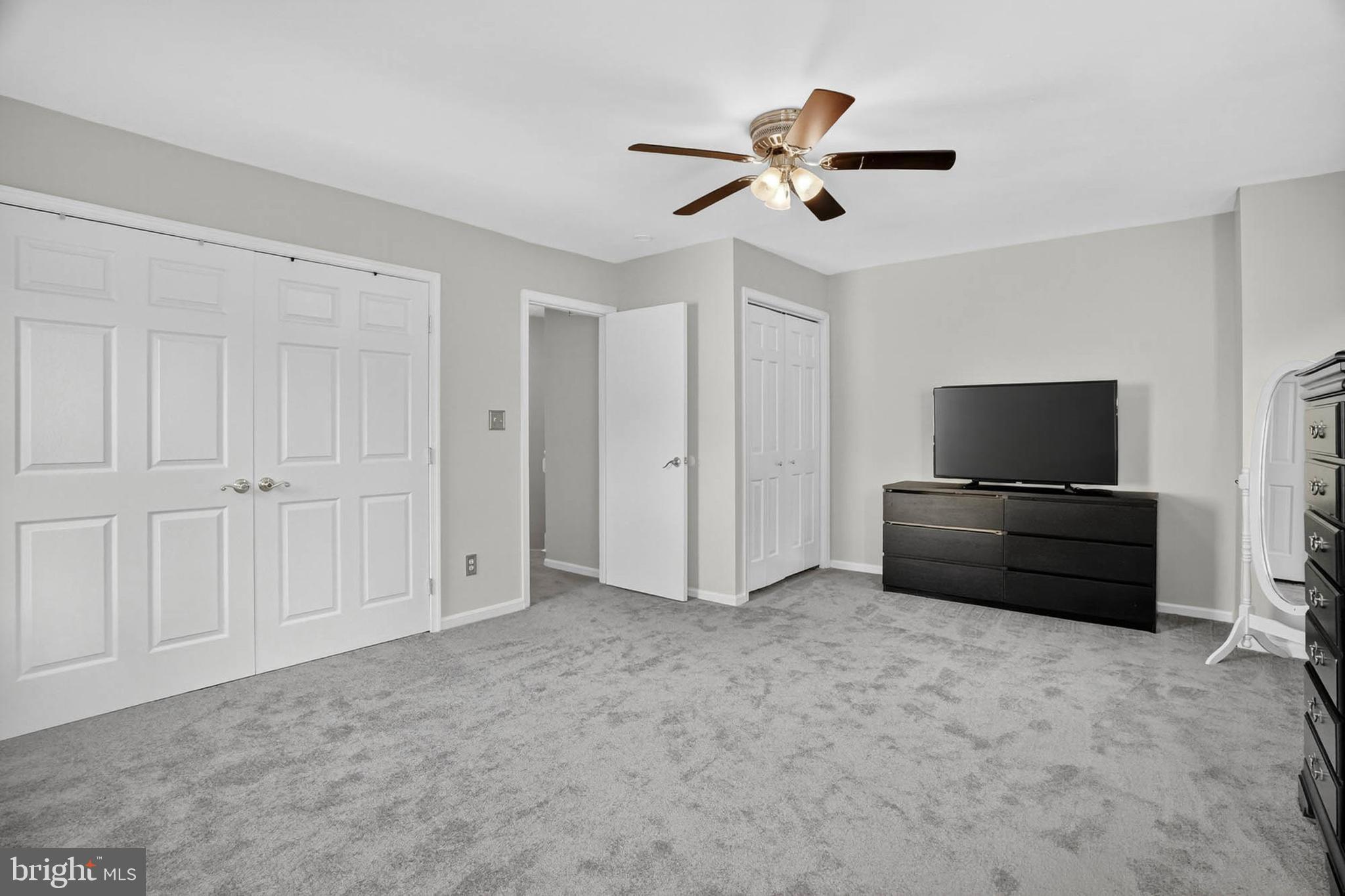 FRIENDLY ACRES - Residential