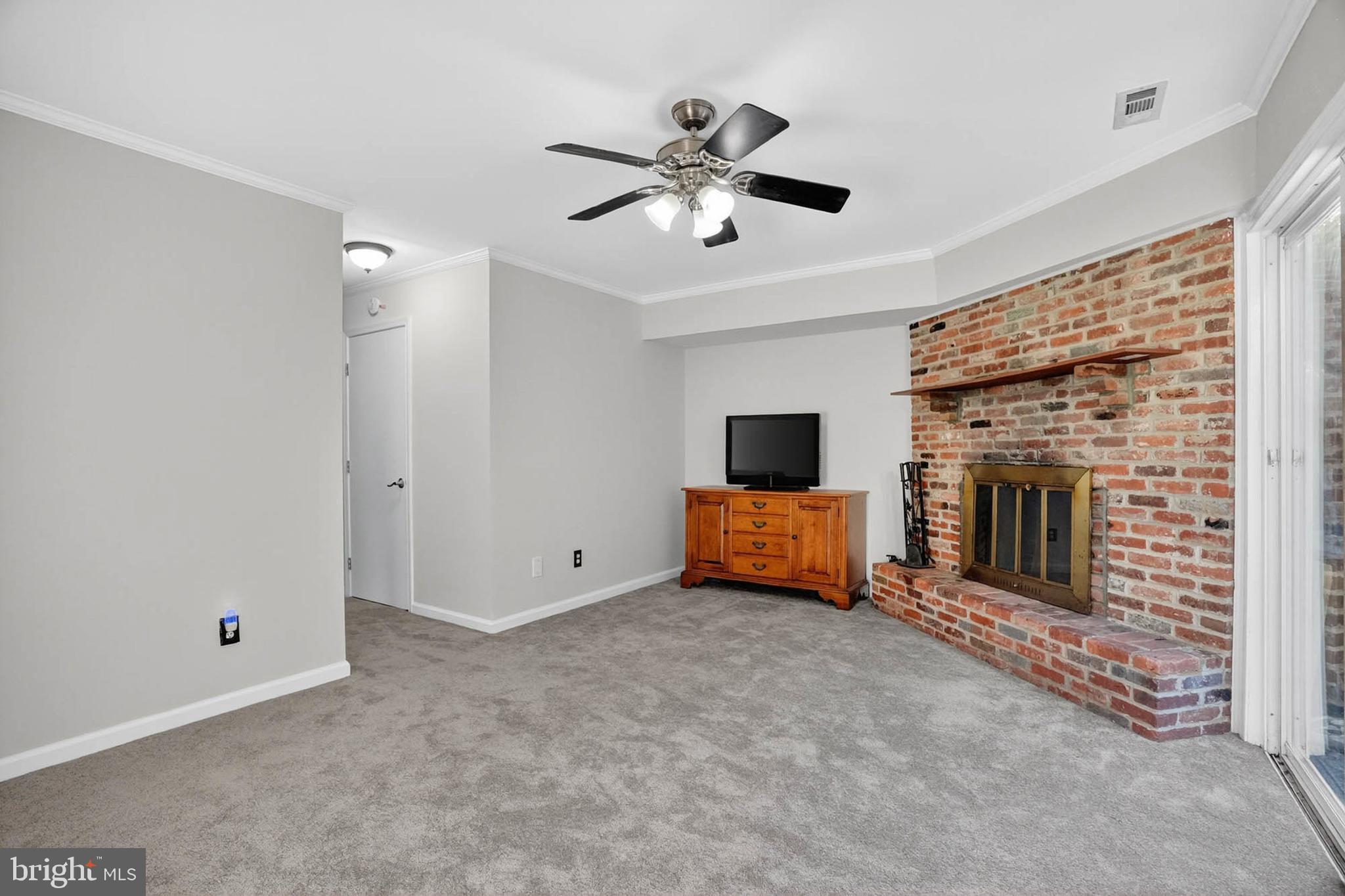 FRIENDLY ACRES - Residential