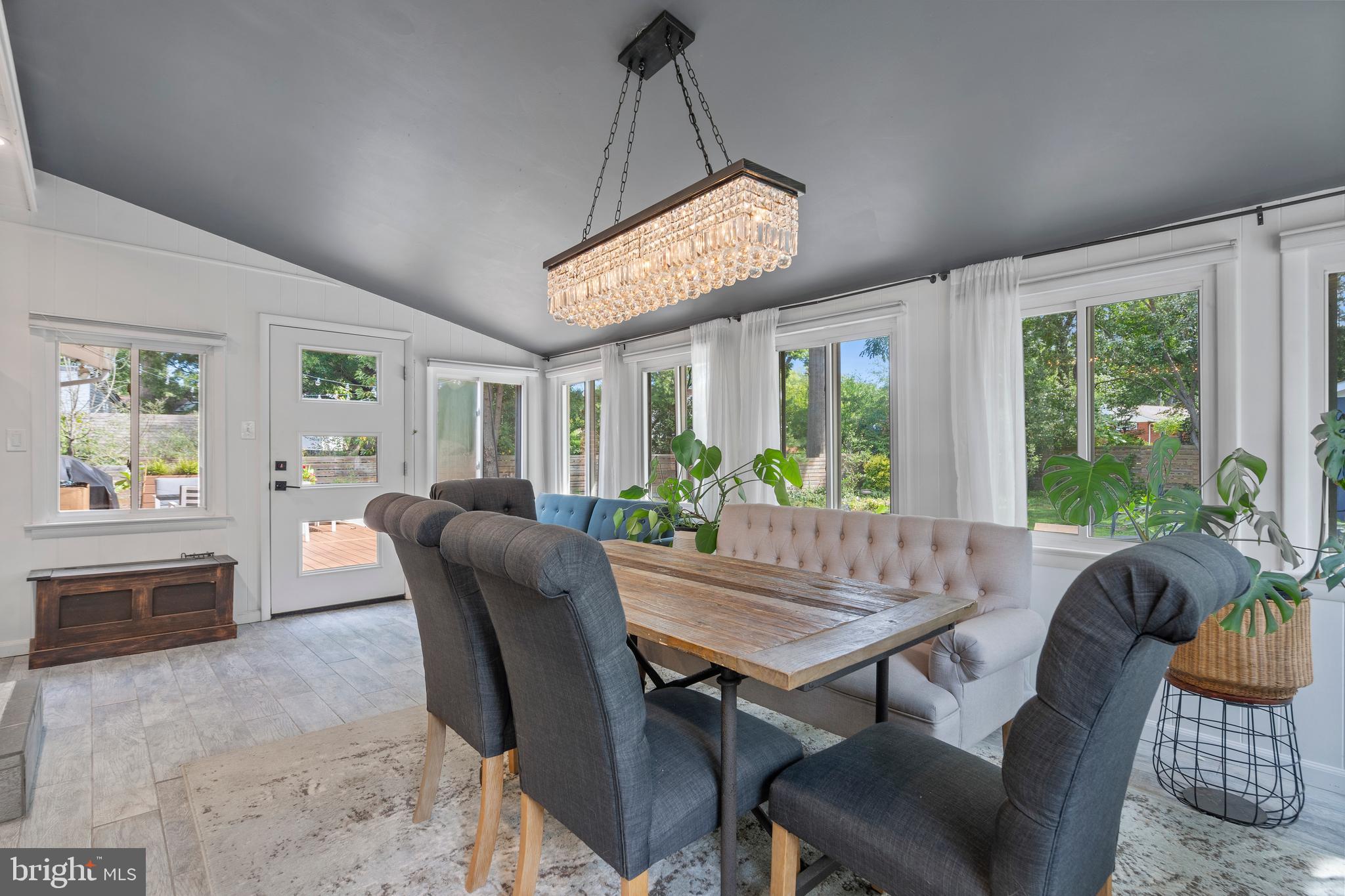 SEMINARY VALLEY - Residential