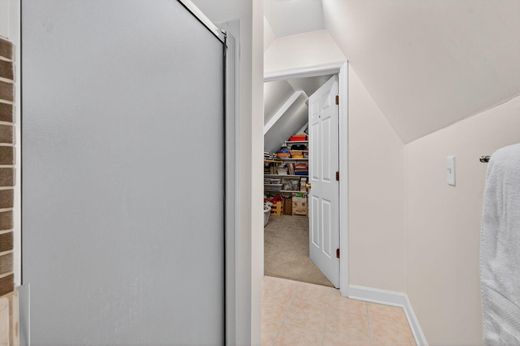 PINECREST - Residential