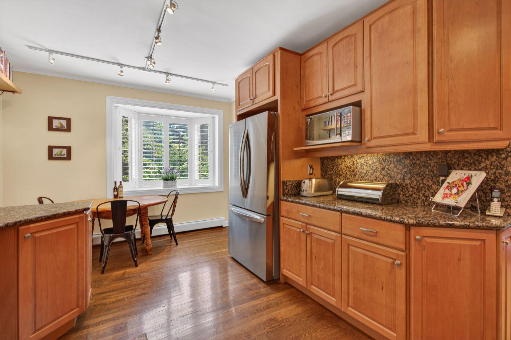 PINECREST - Residential