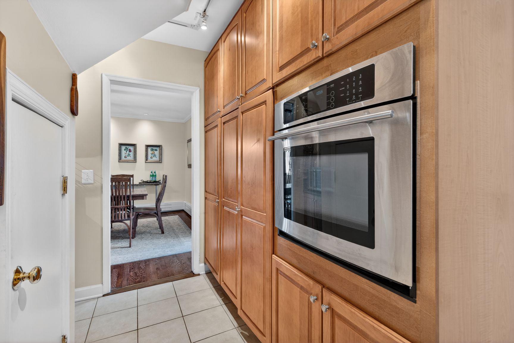 PINECREST - Residential