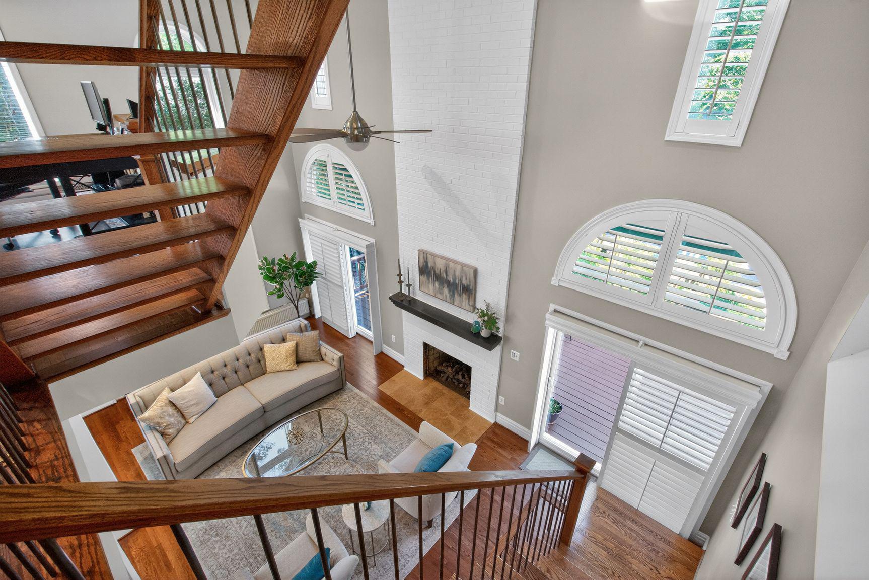 PINECREST - Residential