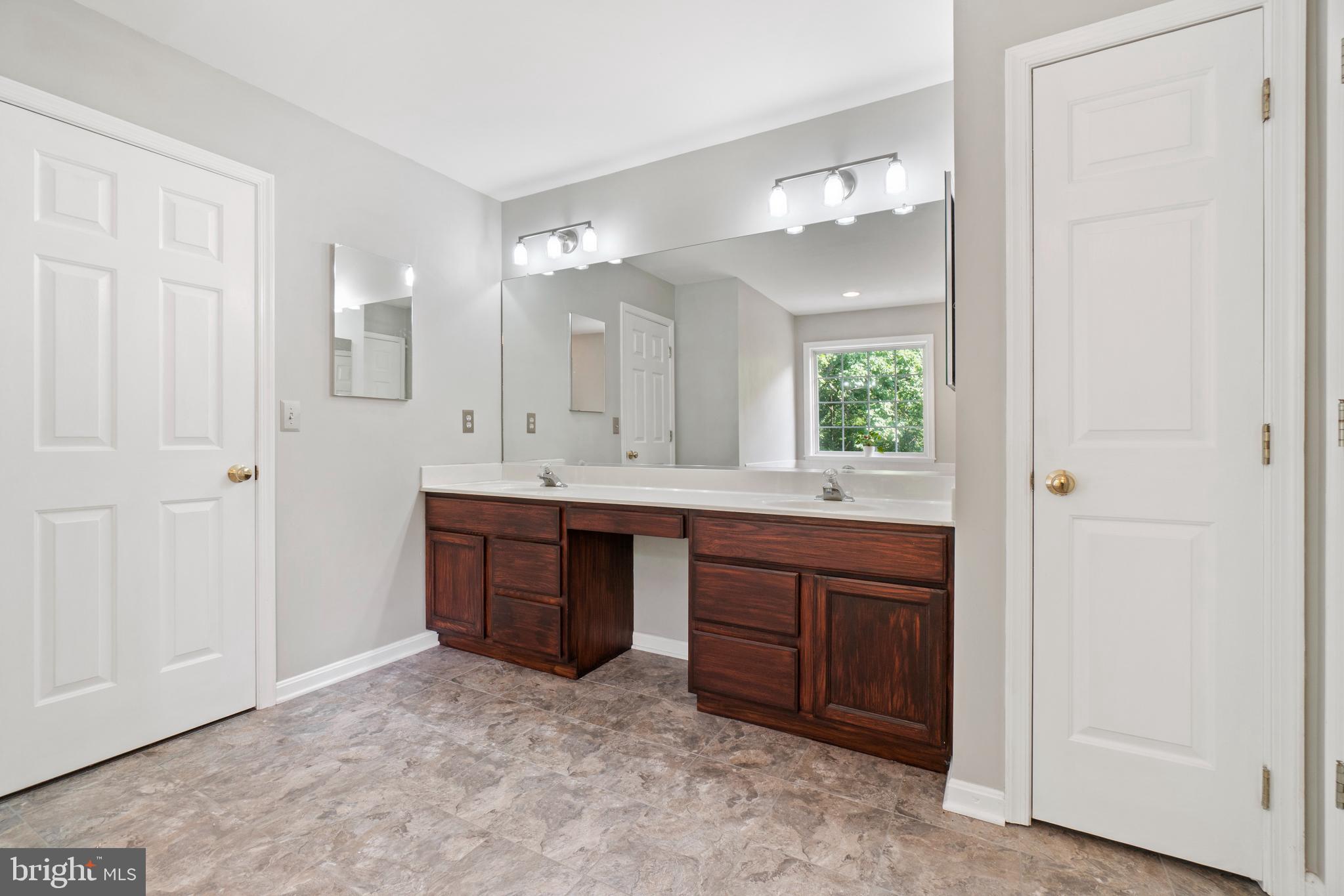 AUTUMN RIDGE - Residential