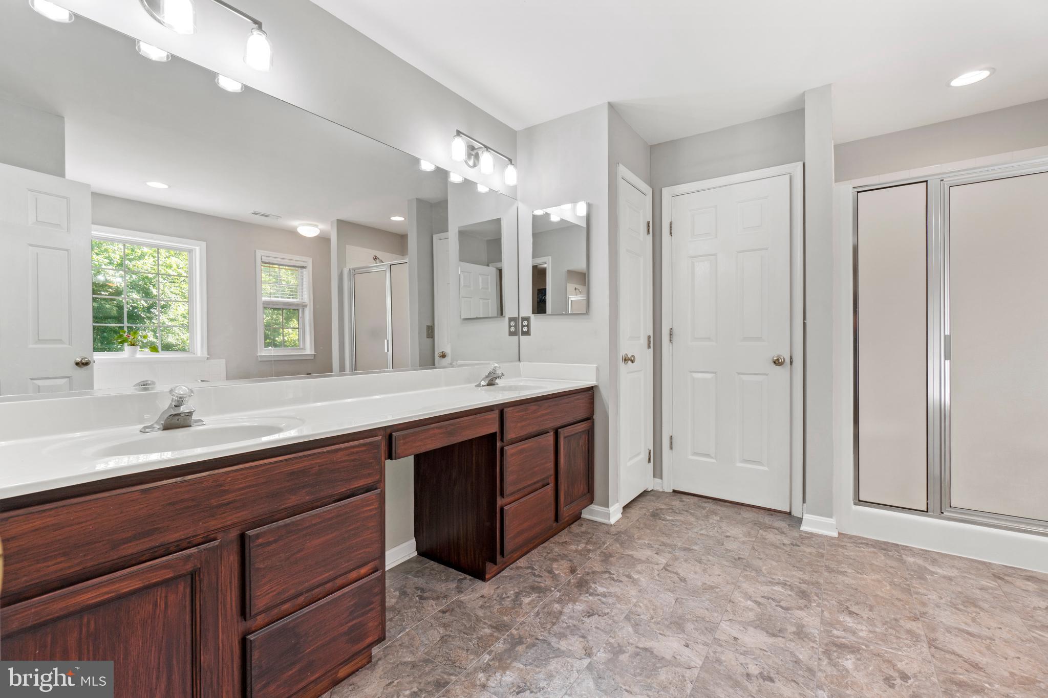 AUTUMN RIDGE - Residential