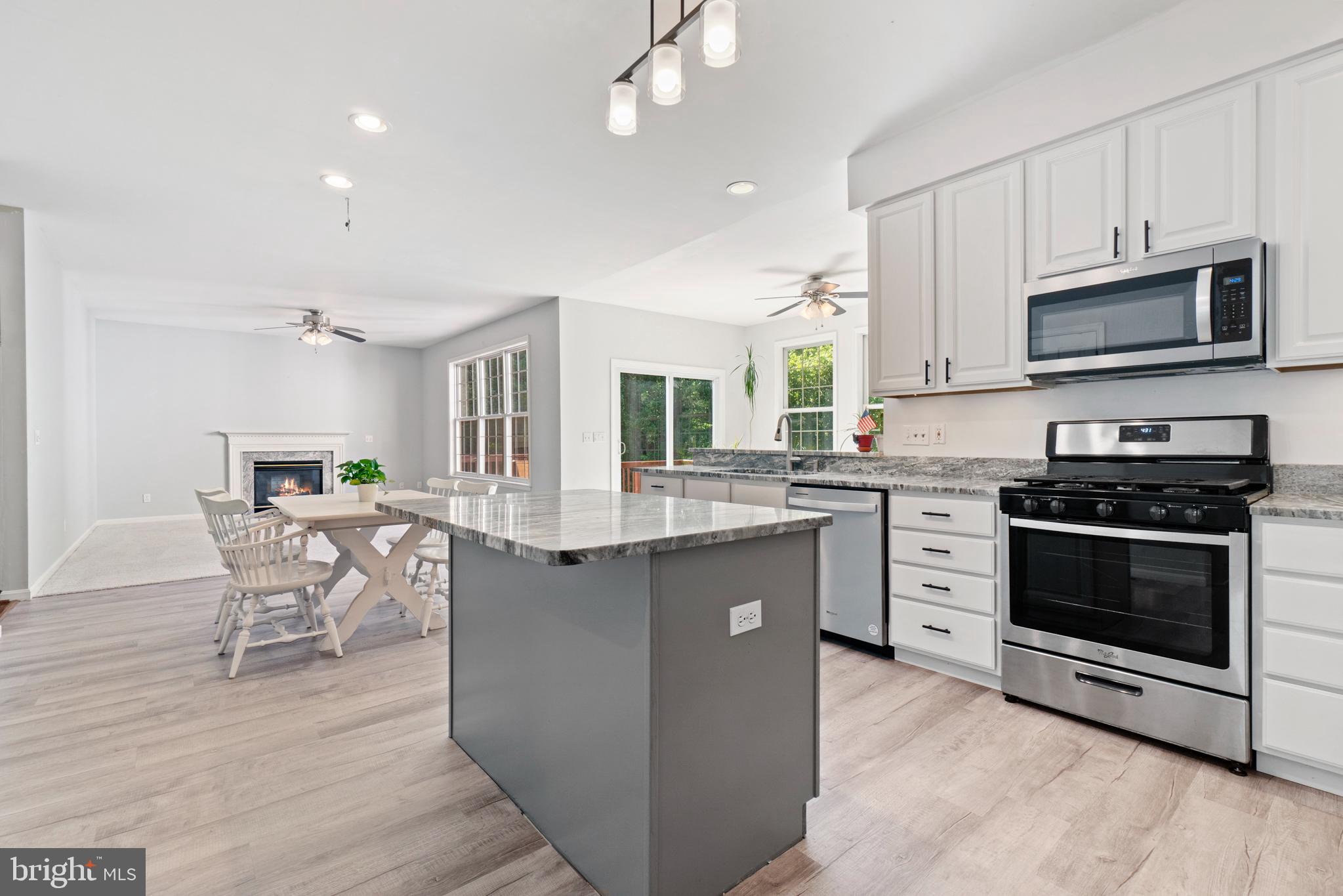 AUTUMN RIDGE - Residential