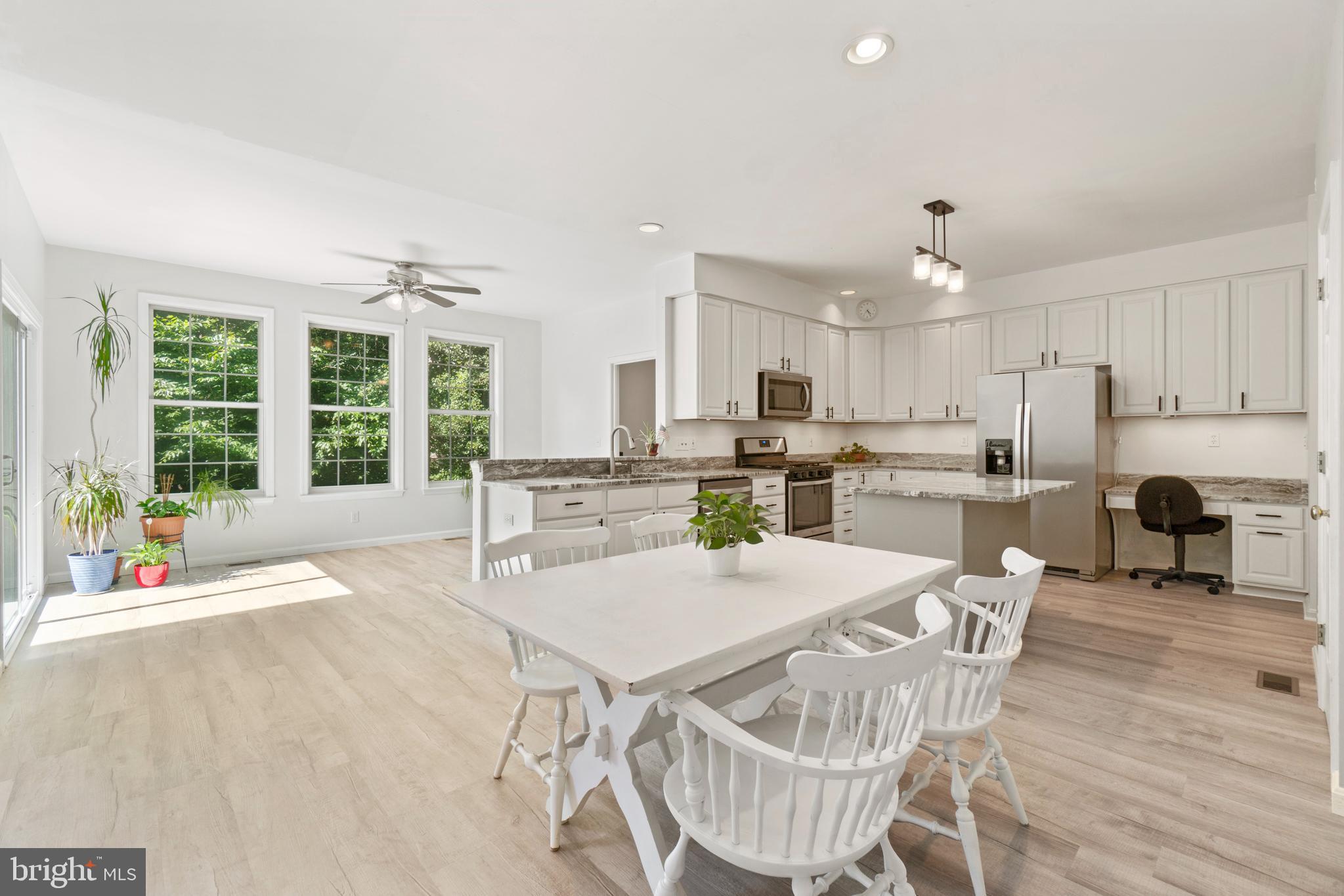 AUTUMN RIDGE - Residential