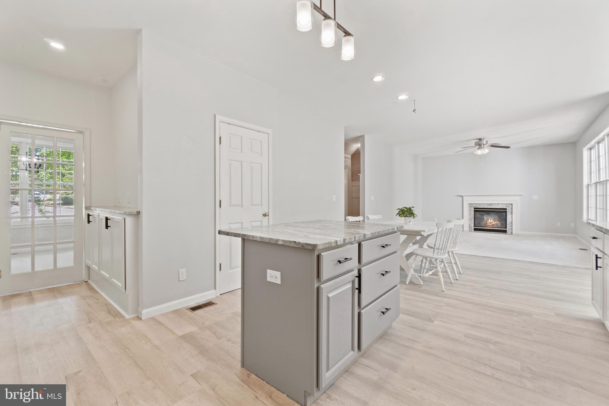 AUTUMN RIDGE - Residential