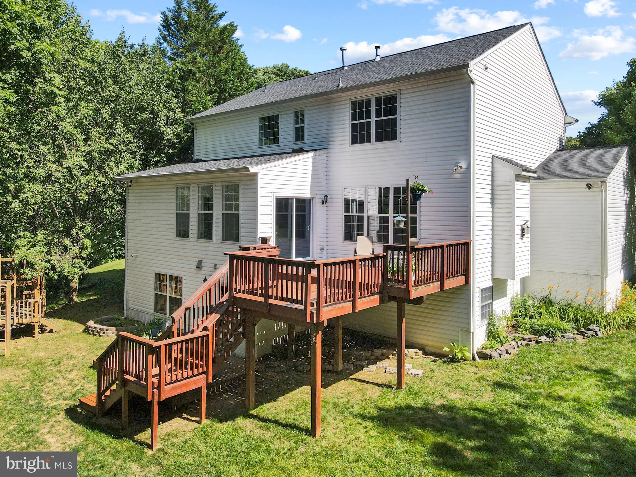 AUTUMN RIDGE - Residential