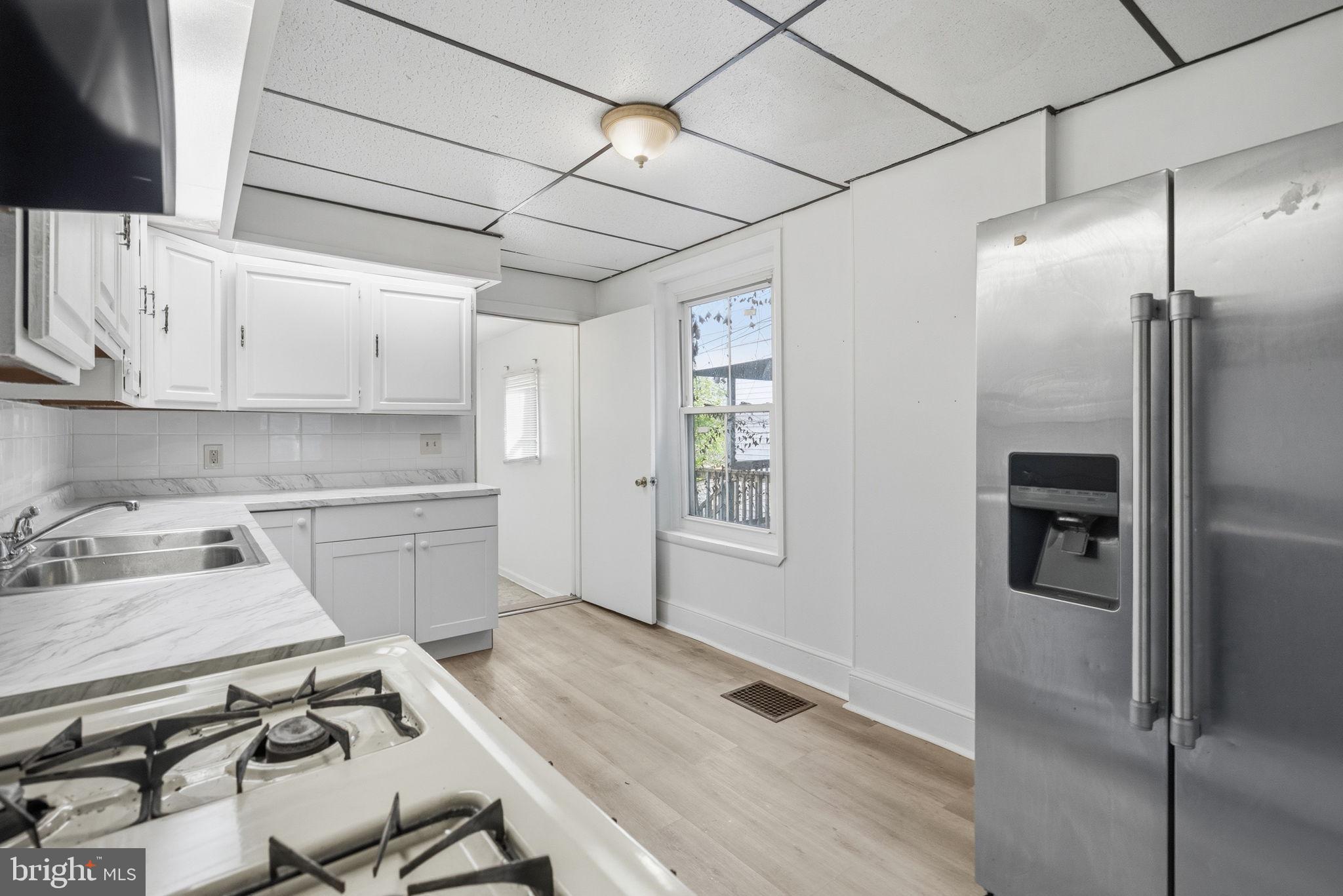 VALLEY CROSSING - Residential