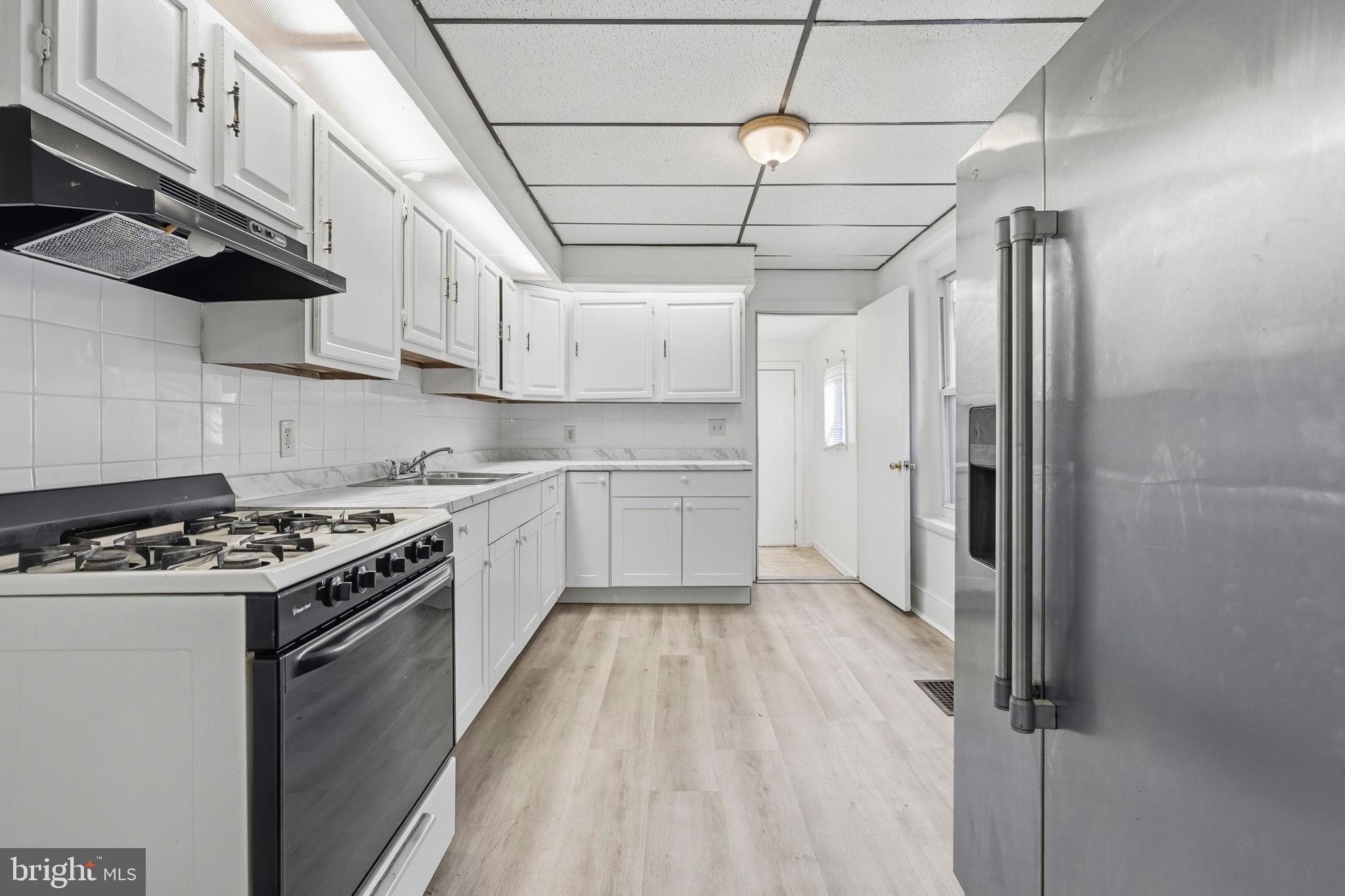 VALLEY CROSSING - Residential
