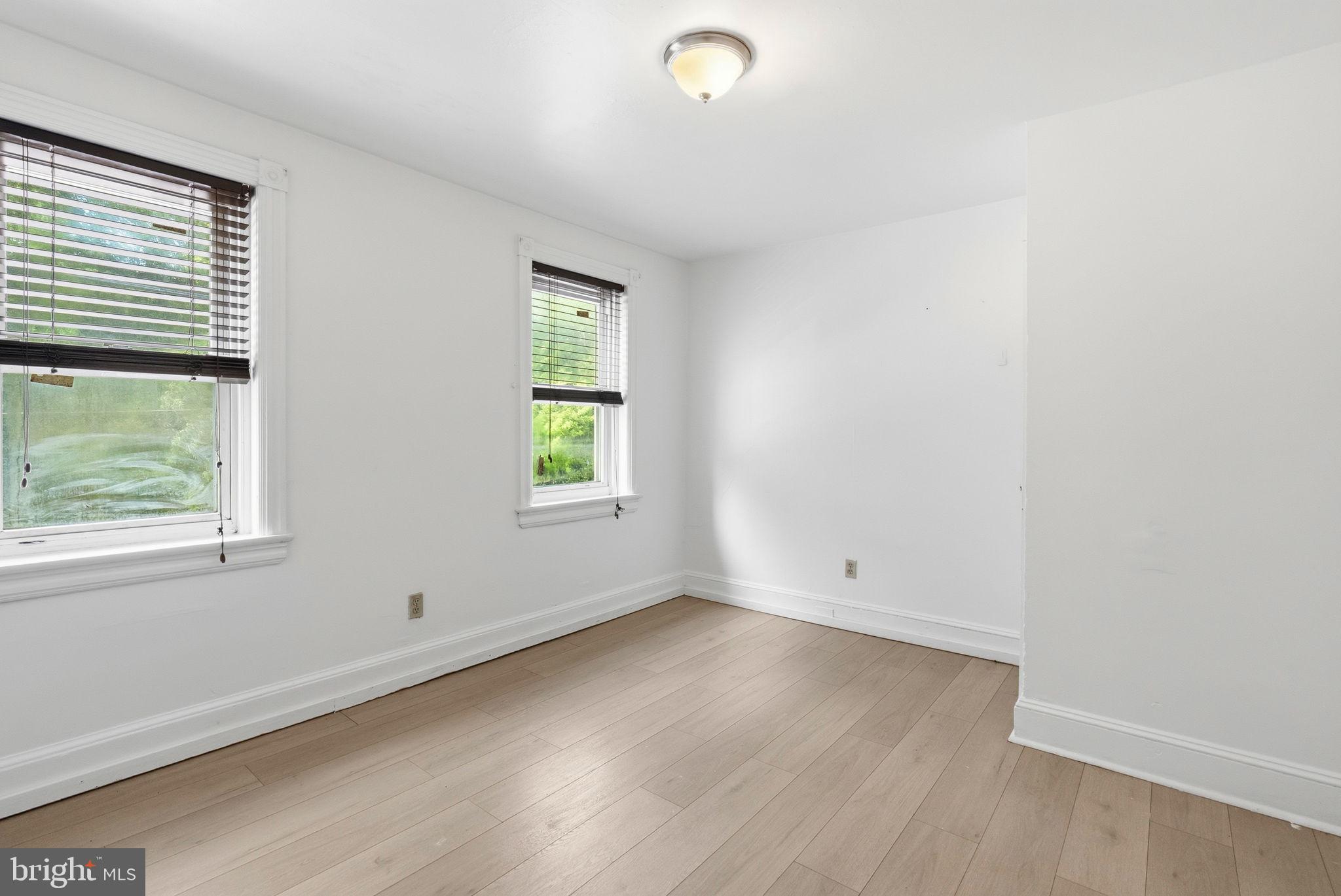 VALLEY CROSSING - Residential