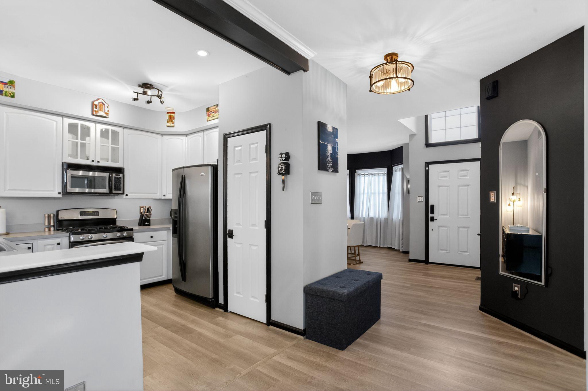 BELLE AIRE - Residential