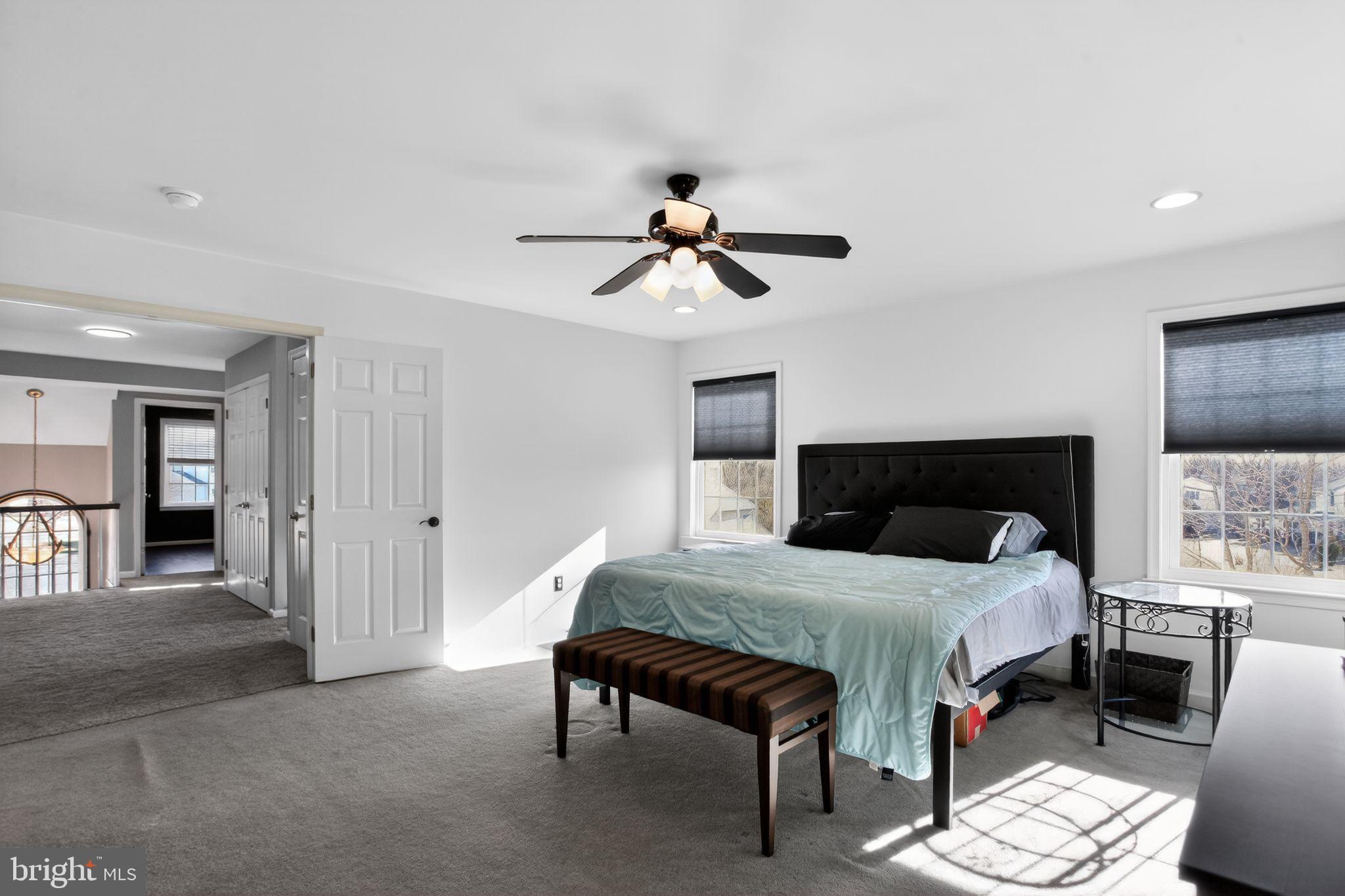 BELLE AIRE - Residential