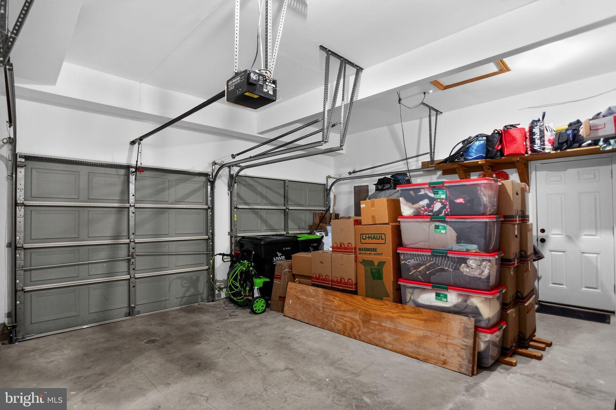 BELLE AIRE - Residential