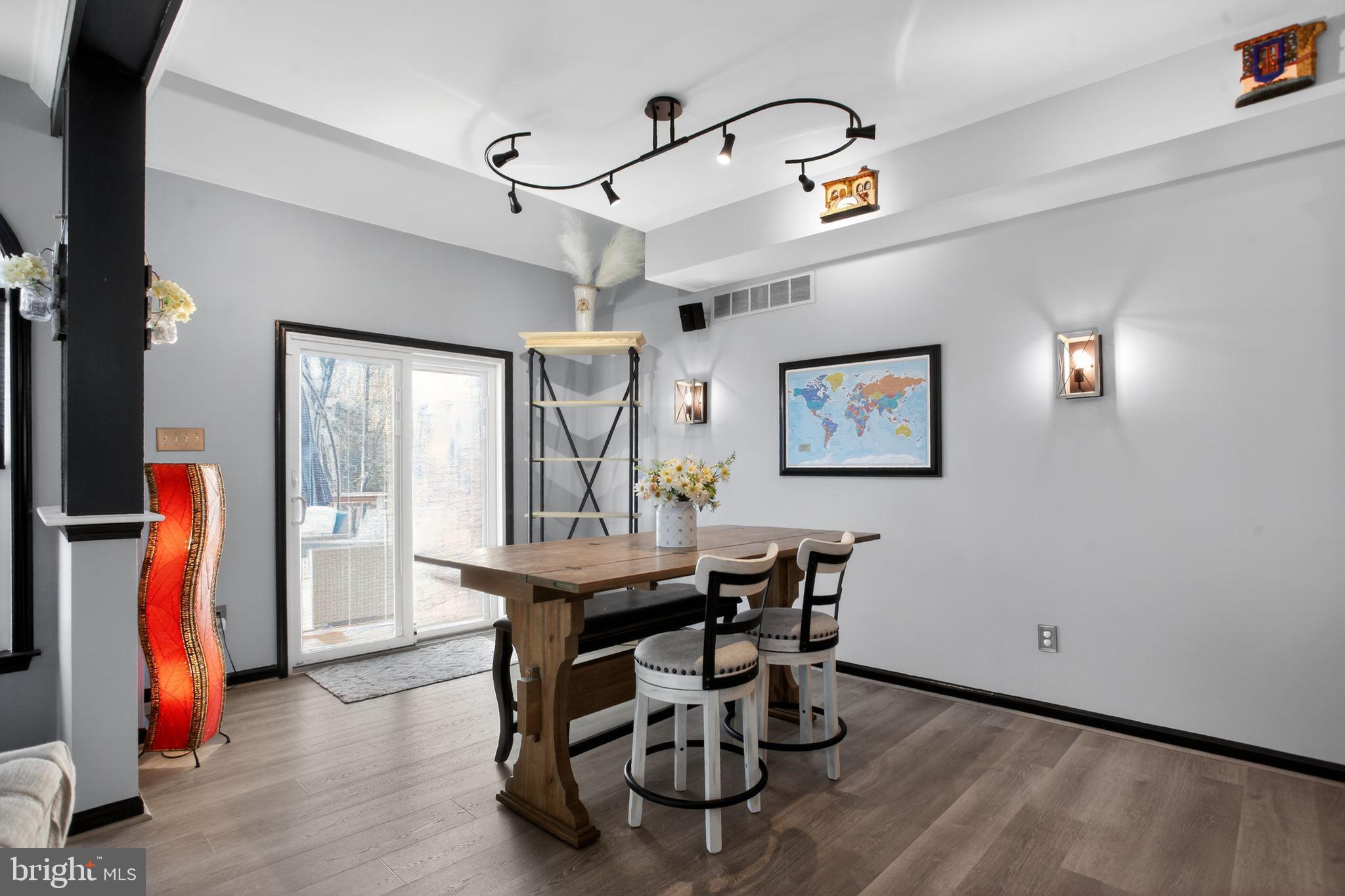 BELLE AIRE - Residential