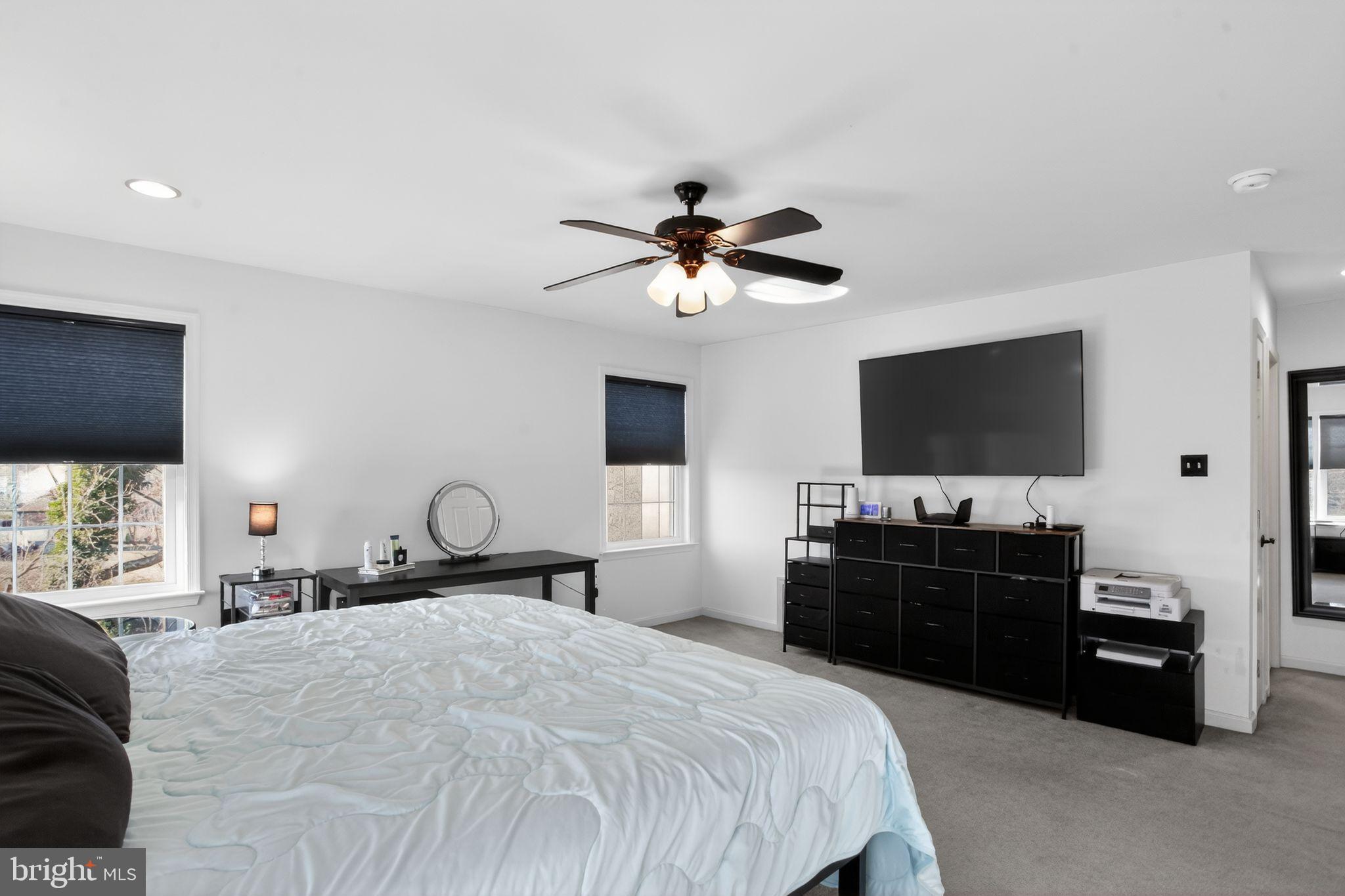 BELLE AIRE - Residential