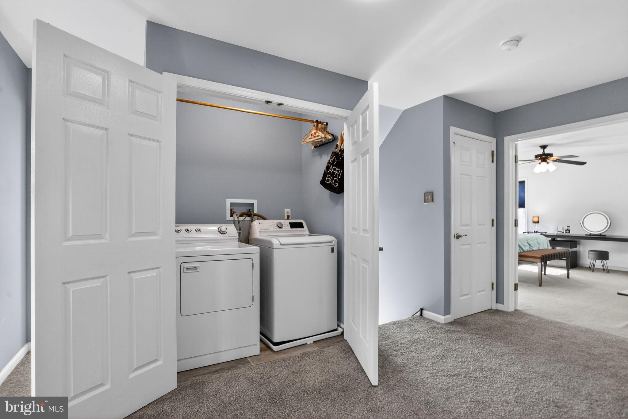 BELLE AIRE - Residential