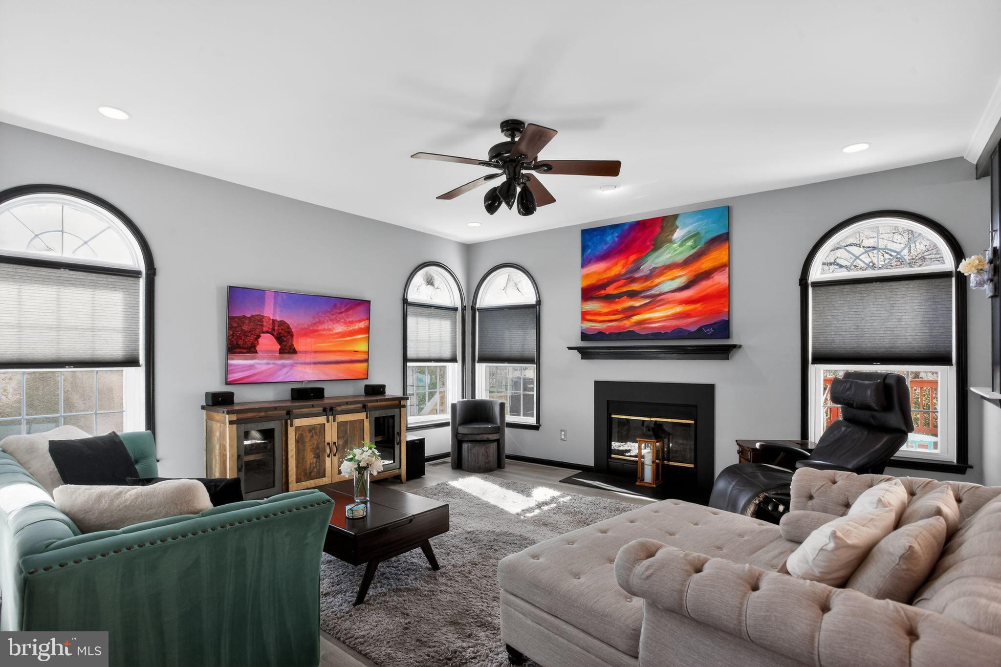 BELLE AIRE - Residential