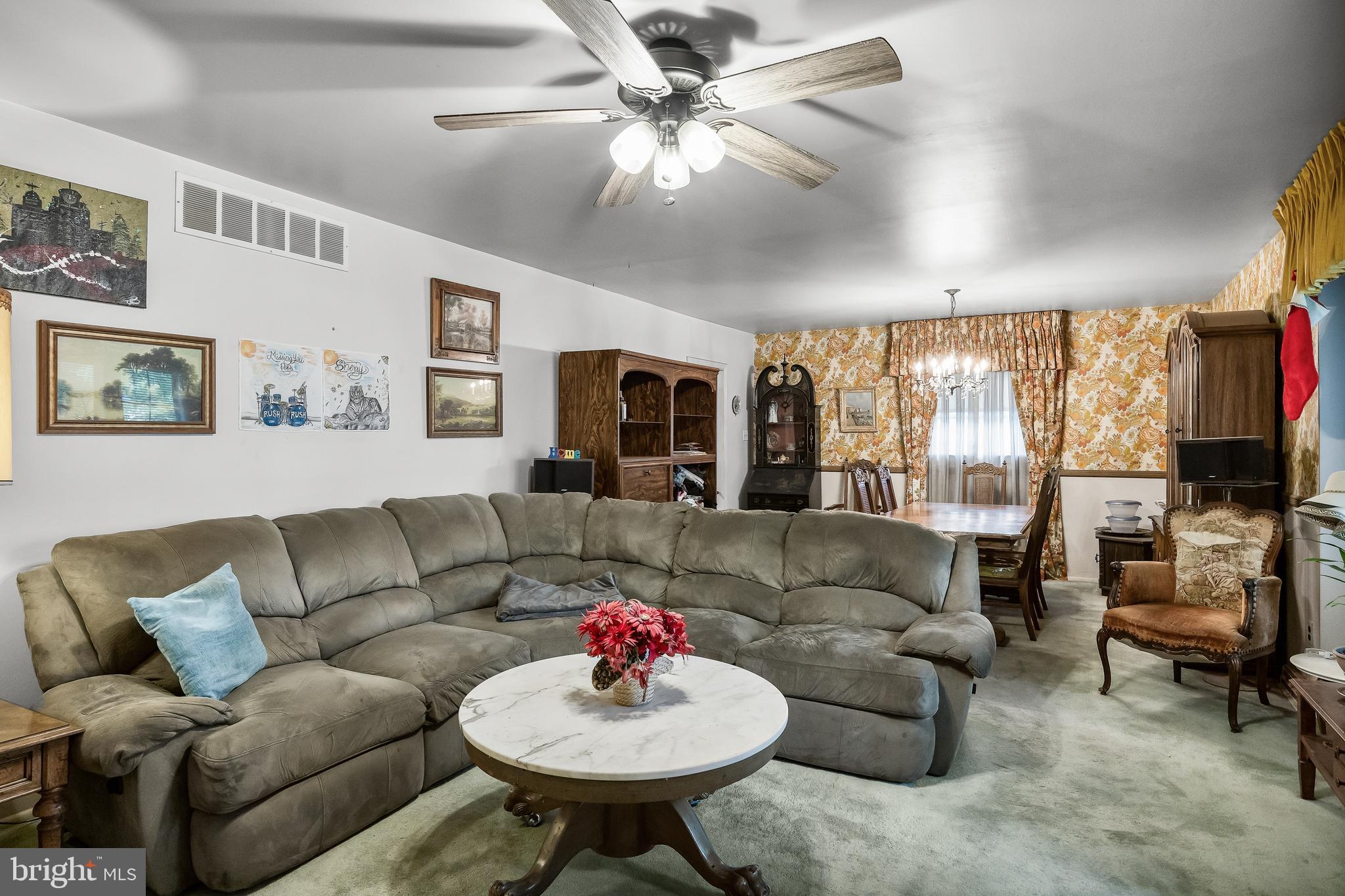 606 HAMILTON DRIVE