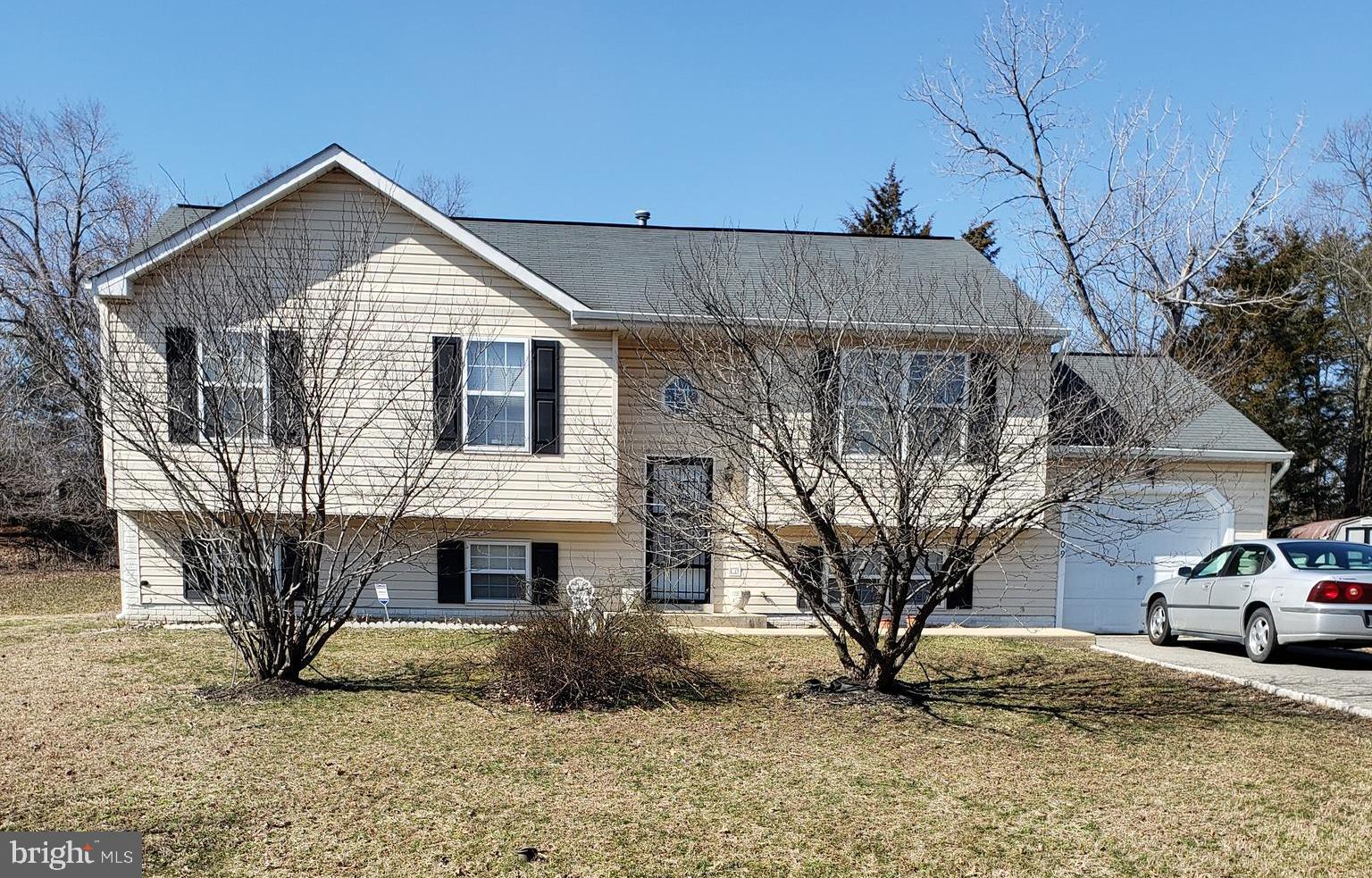 SHERWOOD FOREST - Residential