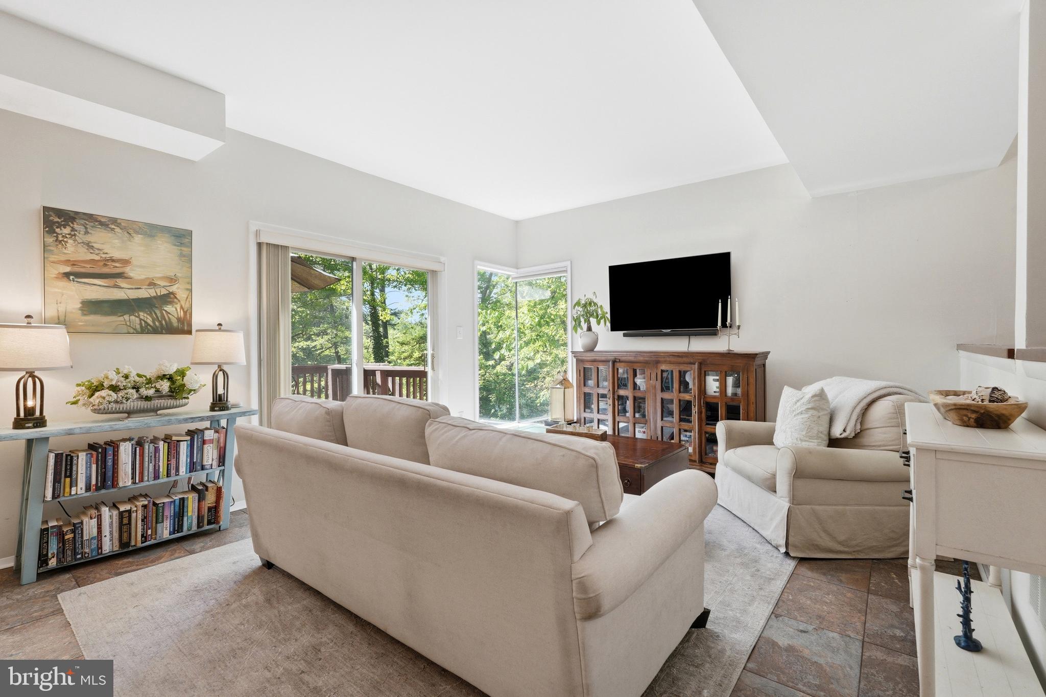 STEWARTS LANDING - Residential