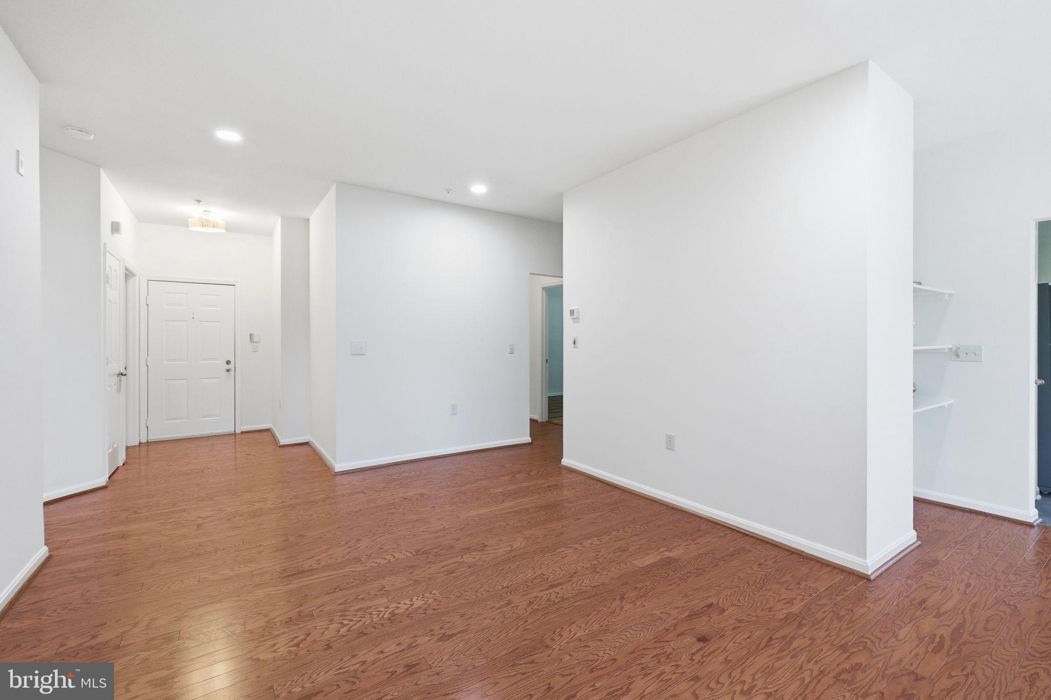 4132 FOUNTAINSIDE LANE 101