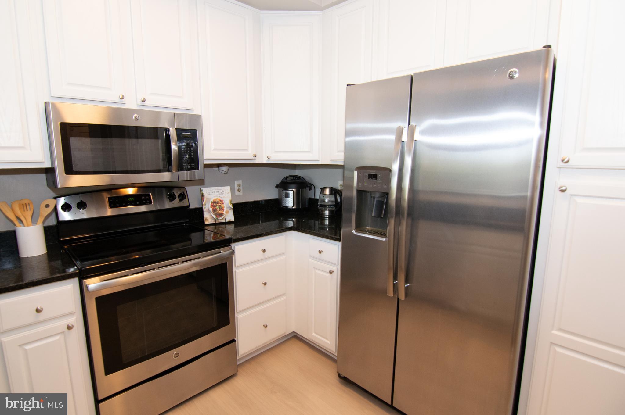 BALDWIN GROVE - Residential