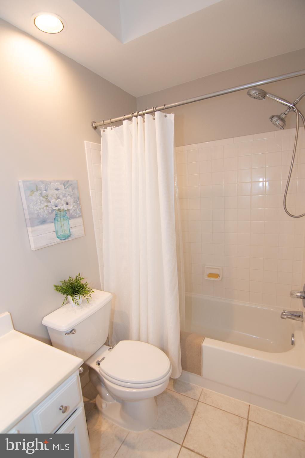 BALDWIN GROVE - Residential