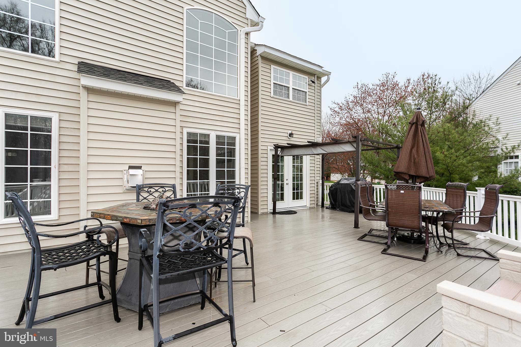 VILLAGE OF RIVER HILL - Residential