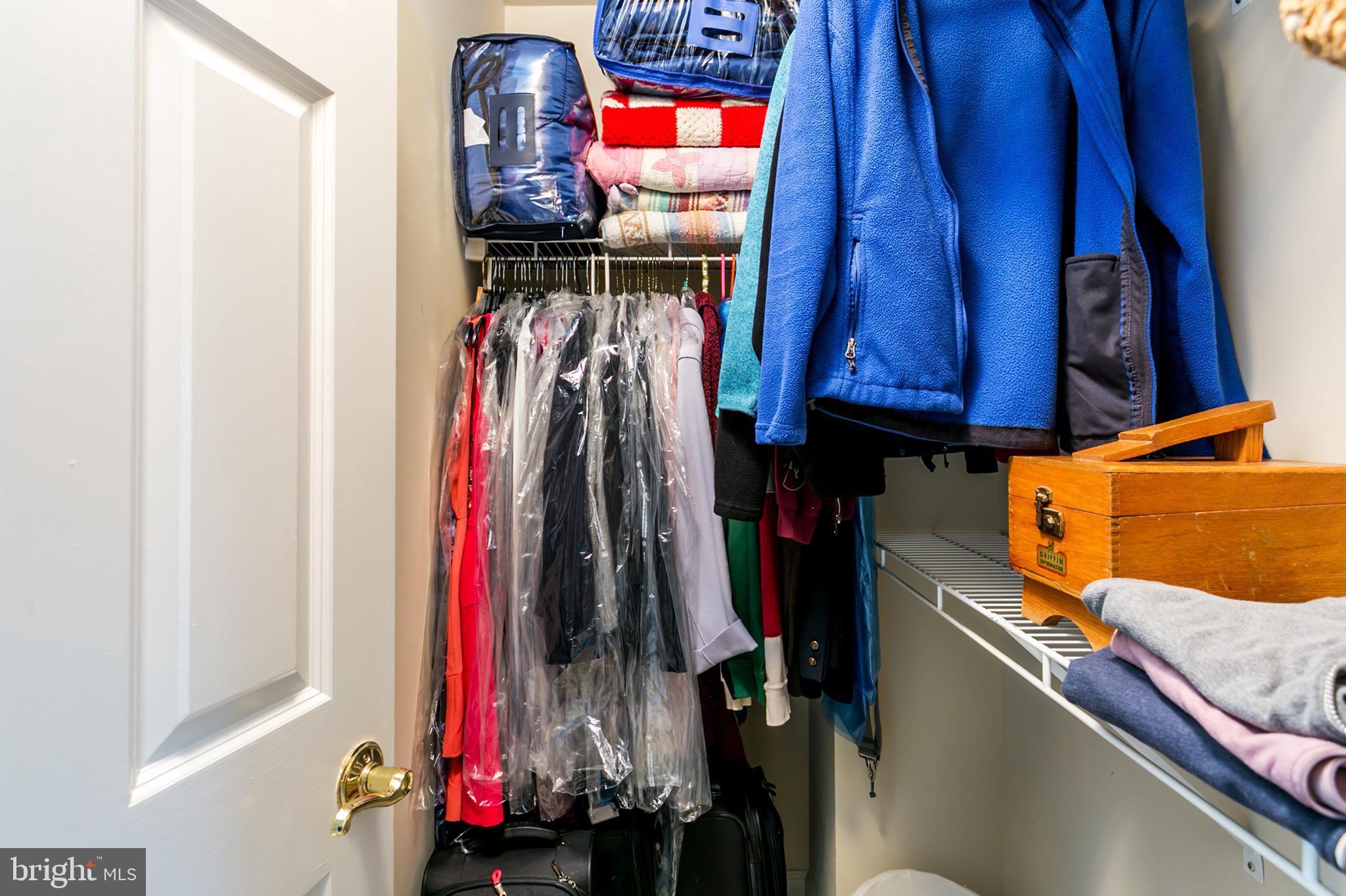 VILLAGE OF RIVER HILL - Residential