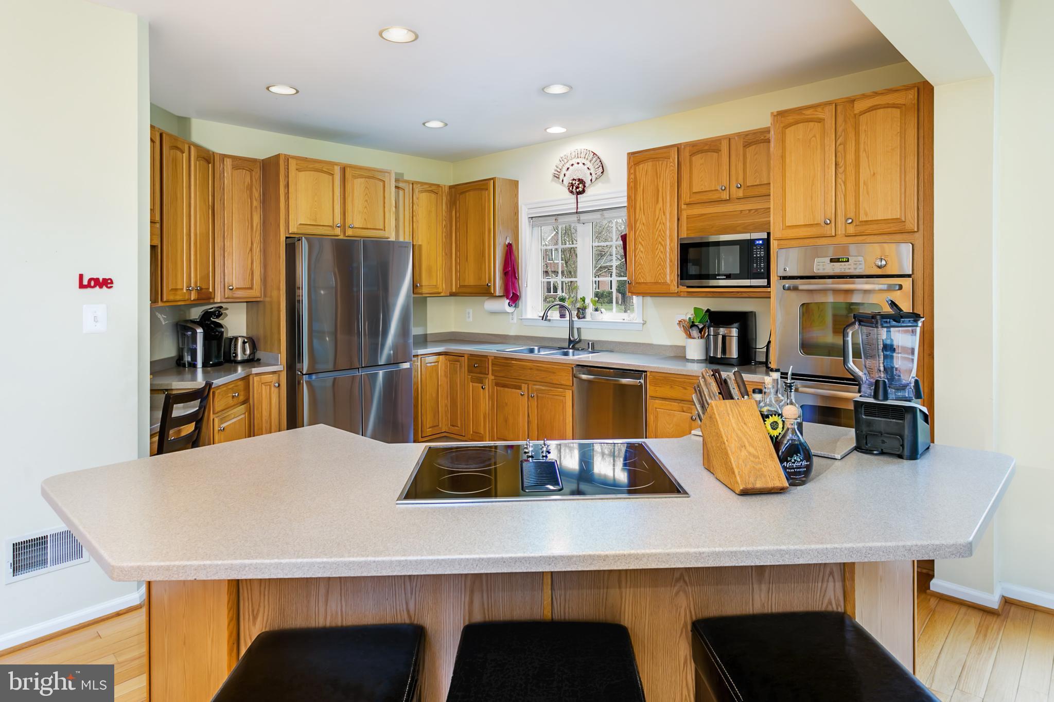 VILLAGE OF RIVER HILL - Residential