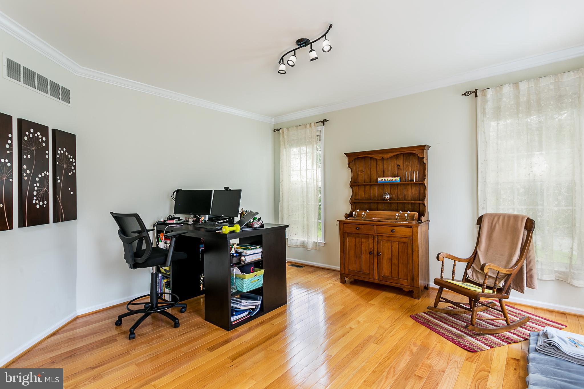 VILLAGE OF RIVER HILL - Residential