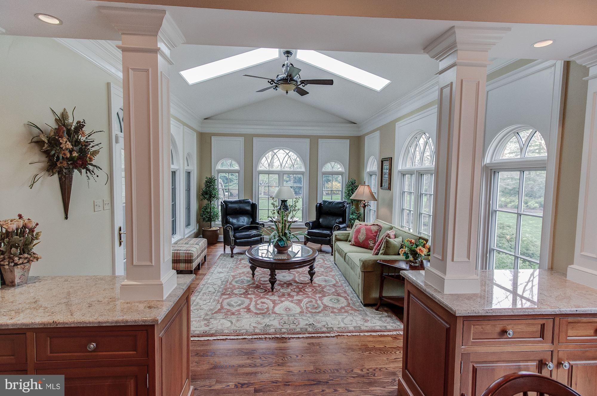 SENECA KNOLL - Residential