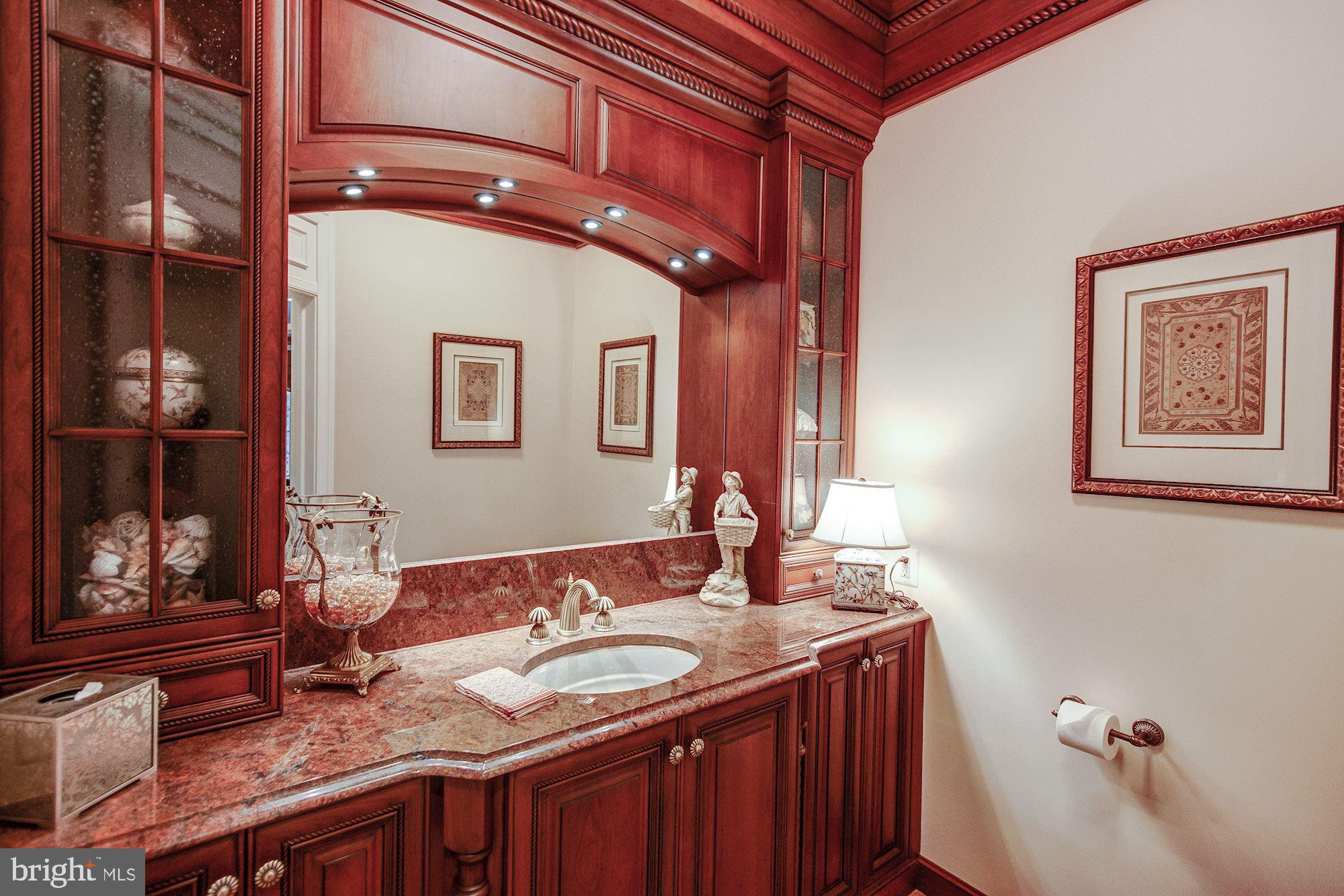 SENECA KNOLL - Residential