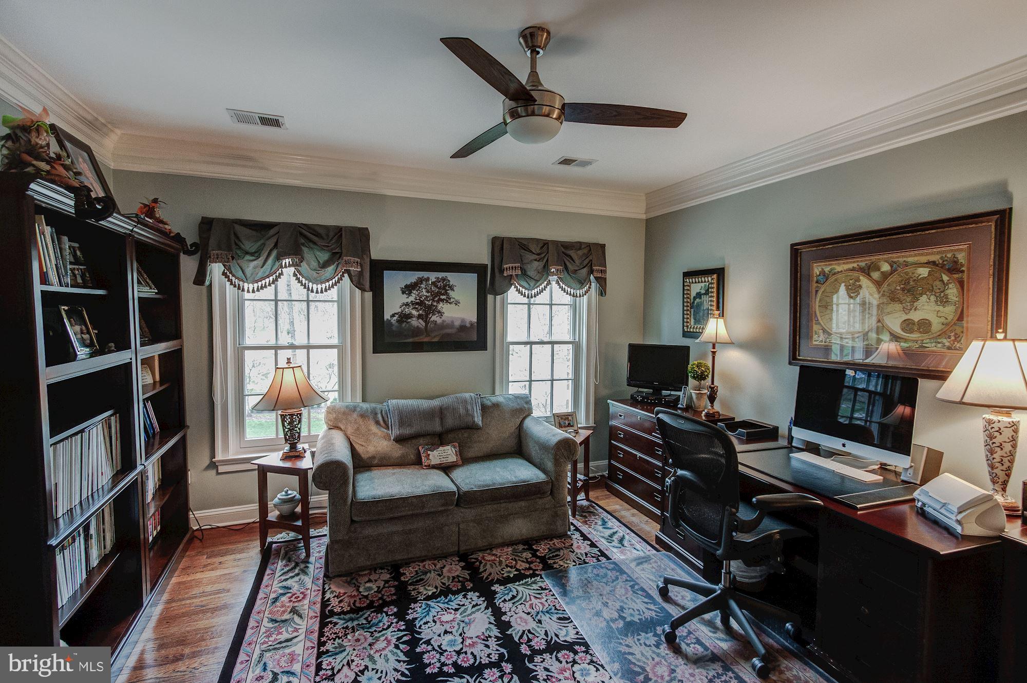 SENECA KNOLL - Residential