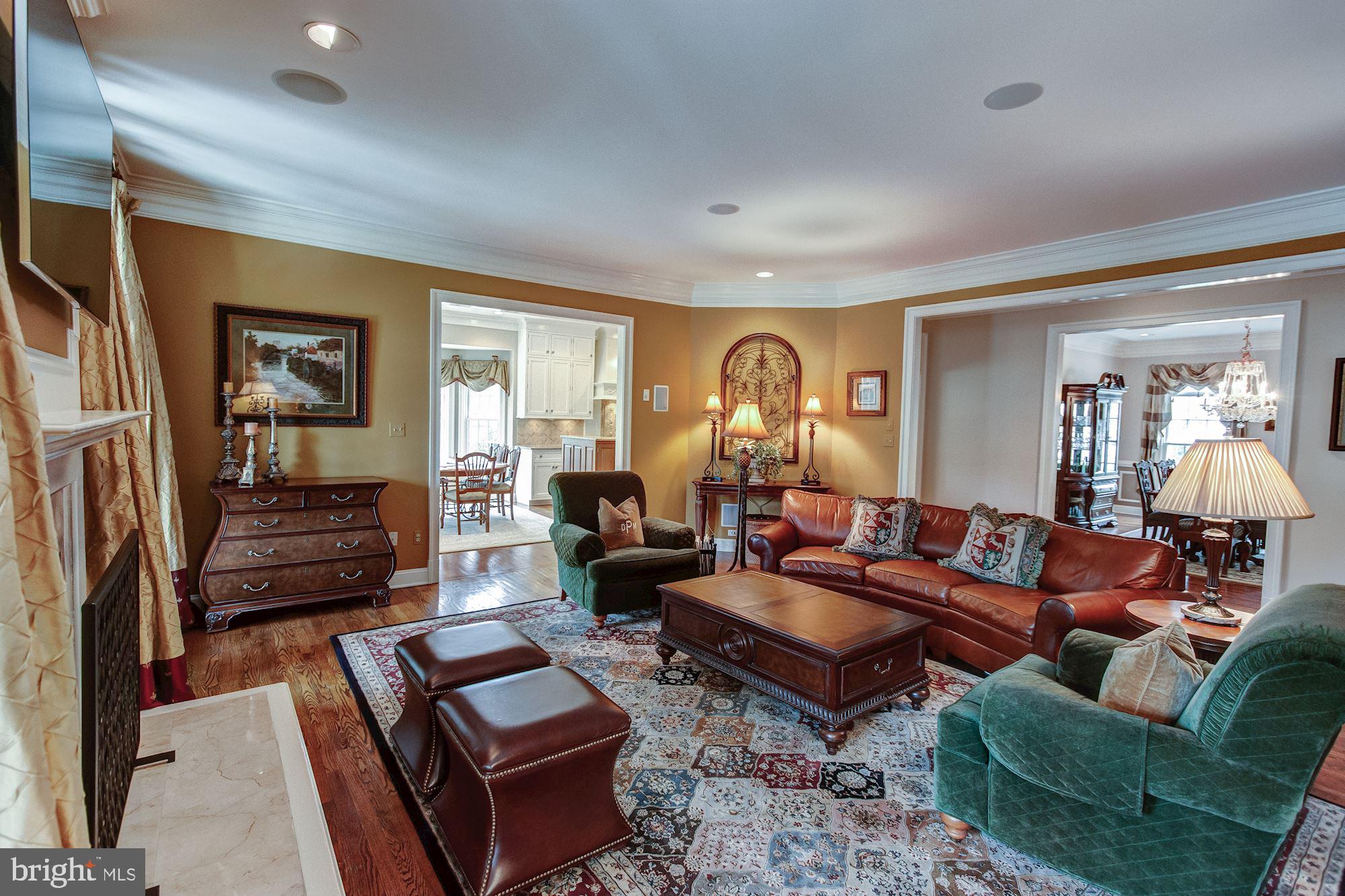 SENECA KNOLL - Residential