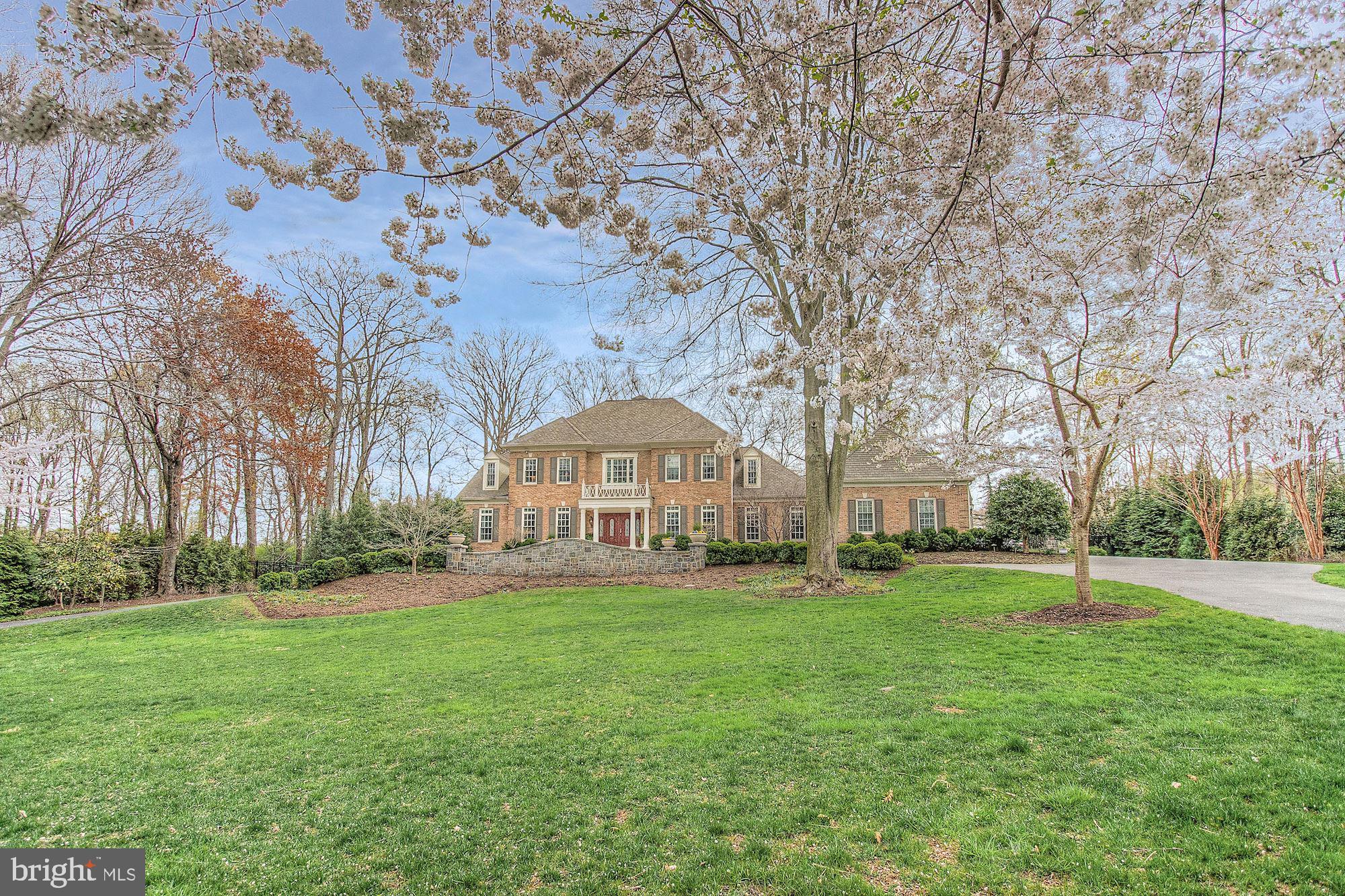 SENECA KNOLL - Residential