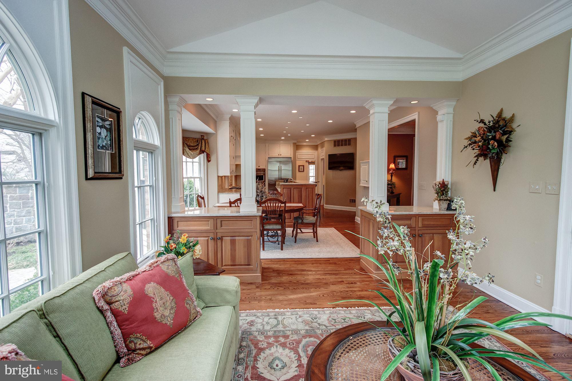 SENECA KNOLL - Residential