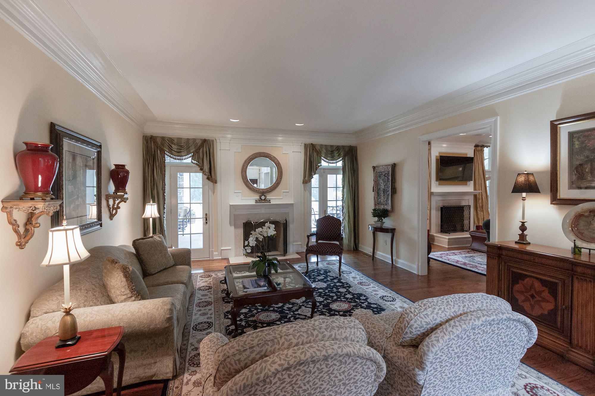 SENECA KNOLL - Residential