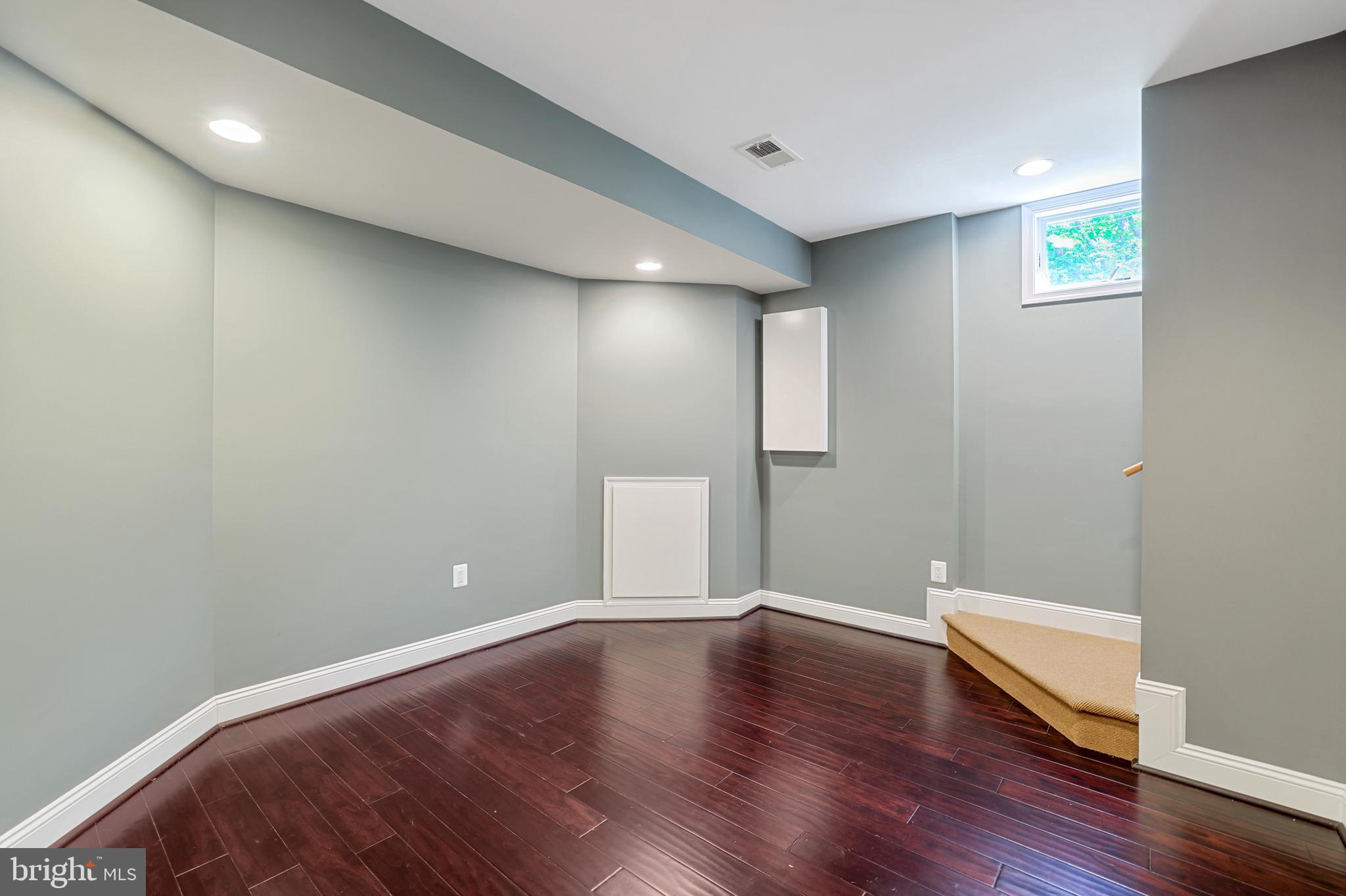 CARRIAGE RIDGE - Residential