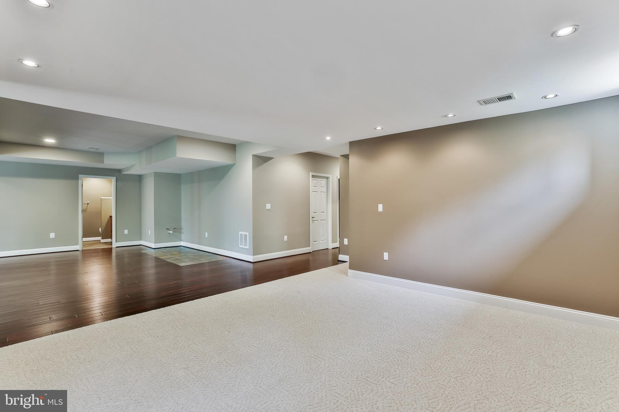 CARRIAGE RIDGE - Residential