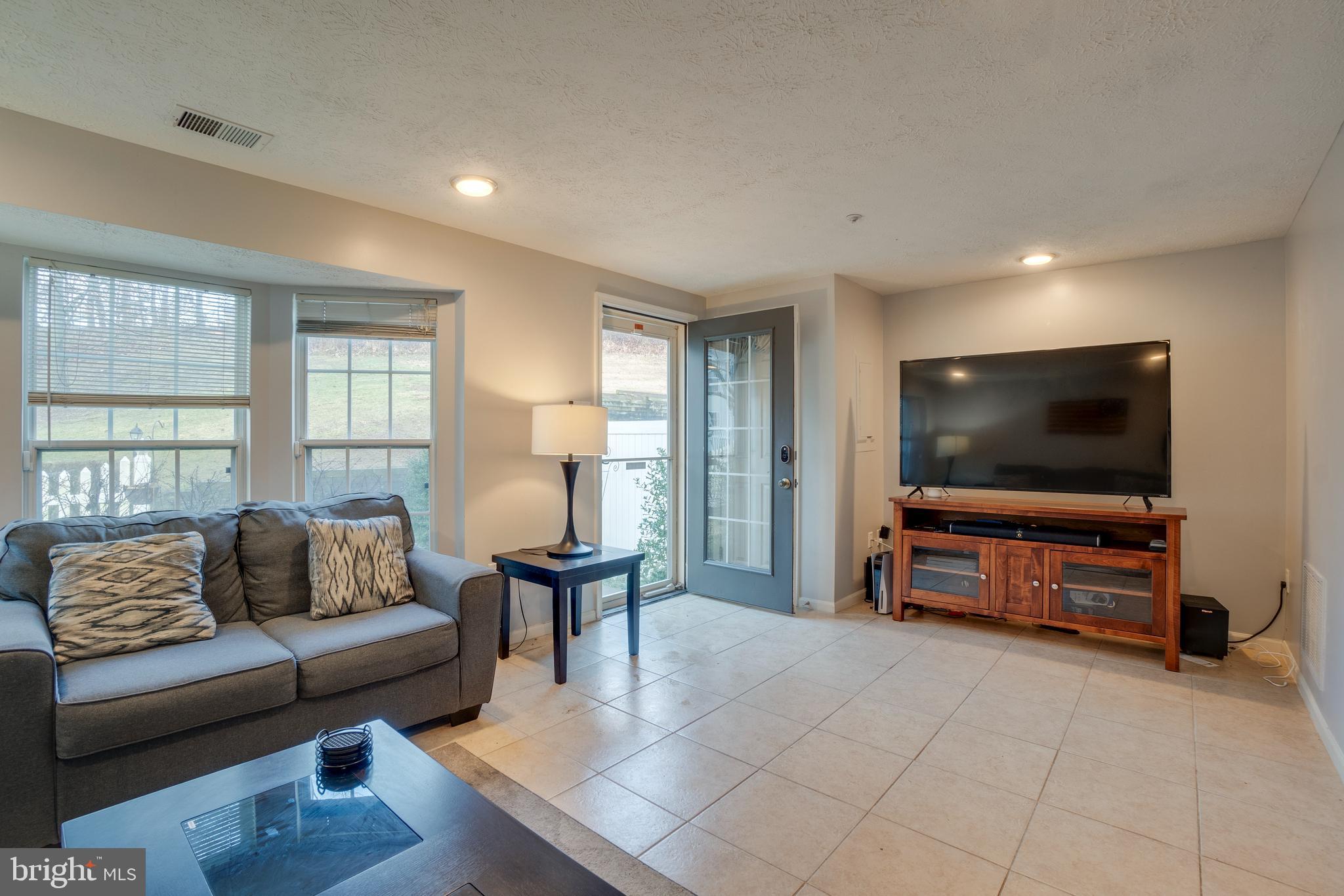 THE VILLAGE SOUTHFIELD - Residential