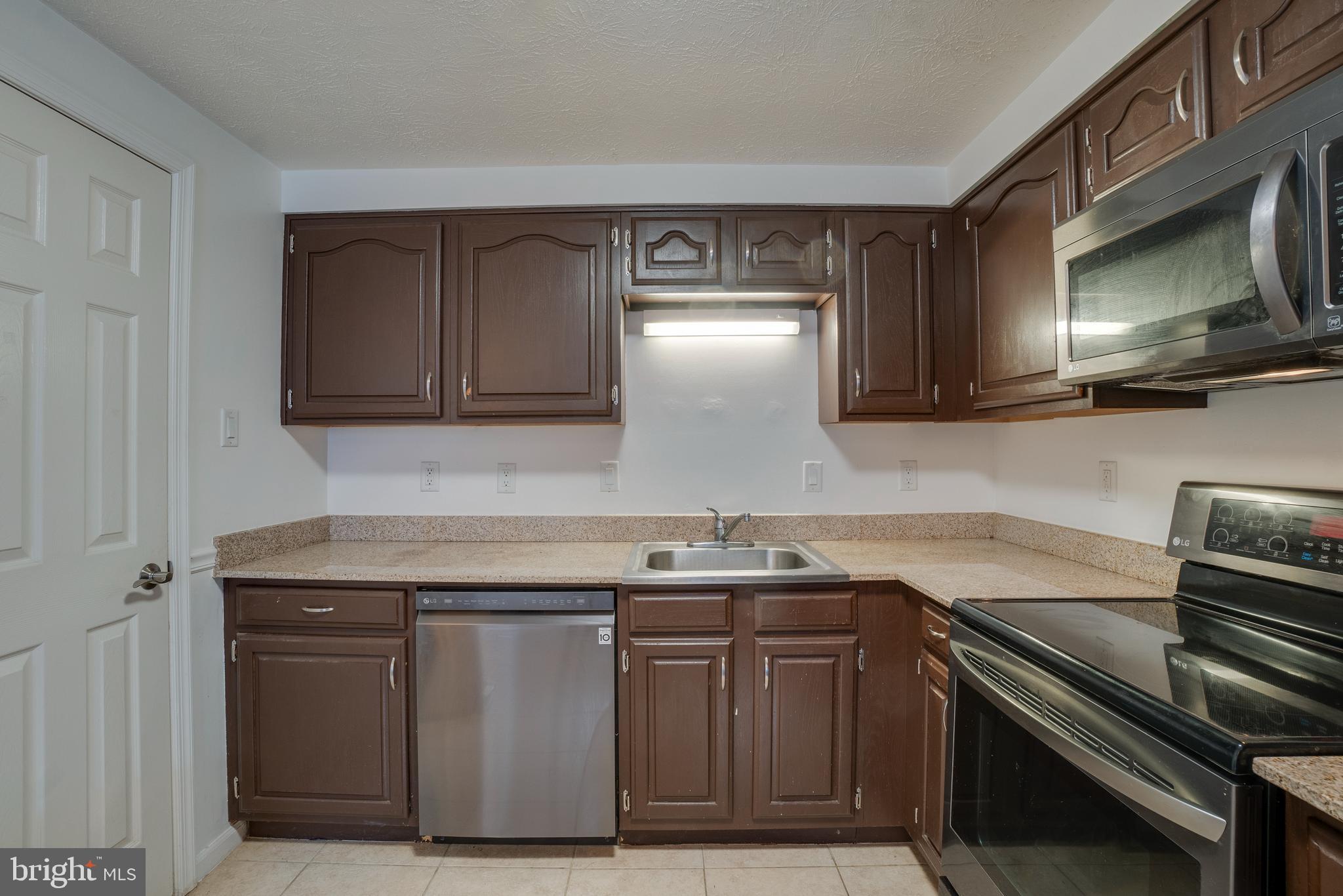 THE VILLAGE SOUTHFIELD - Residential