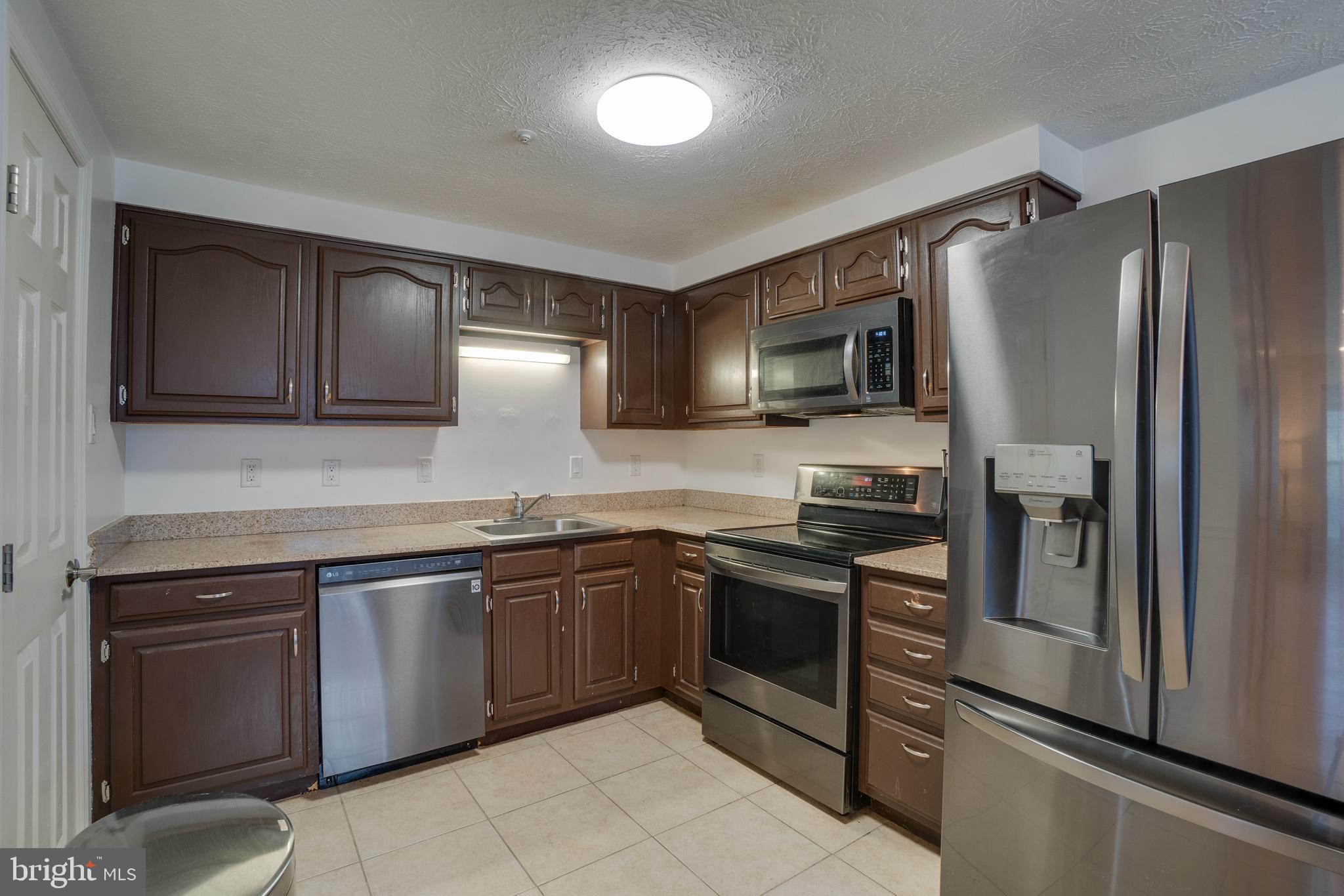 THE VILLAGE SOUTHFIELD - Residential