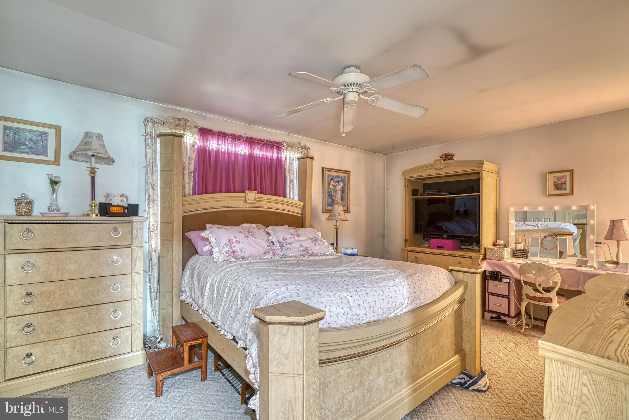 SILVER SPRING STATION - Residential