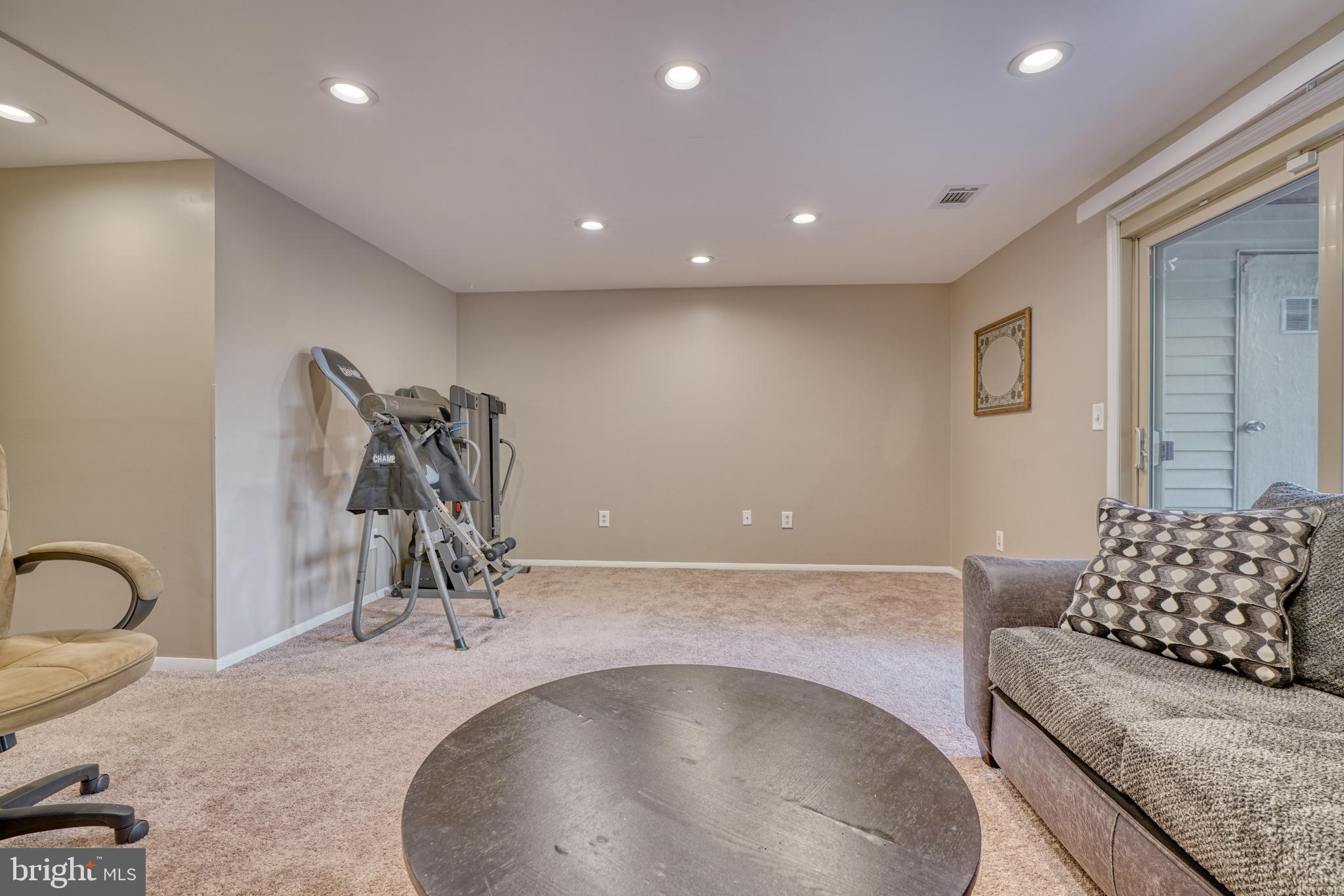 SILVER SPRING STATION - Residential