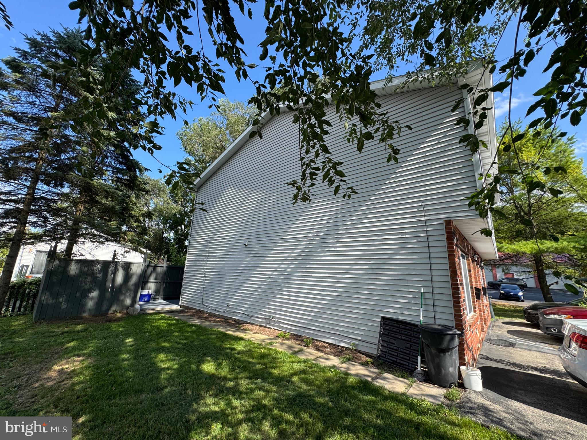 328 MYRTLE STREET 330
